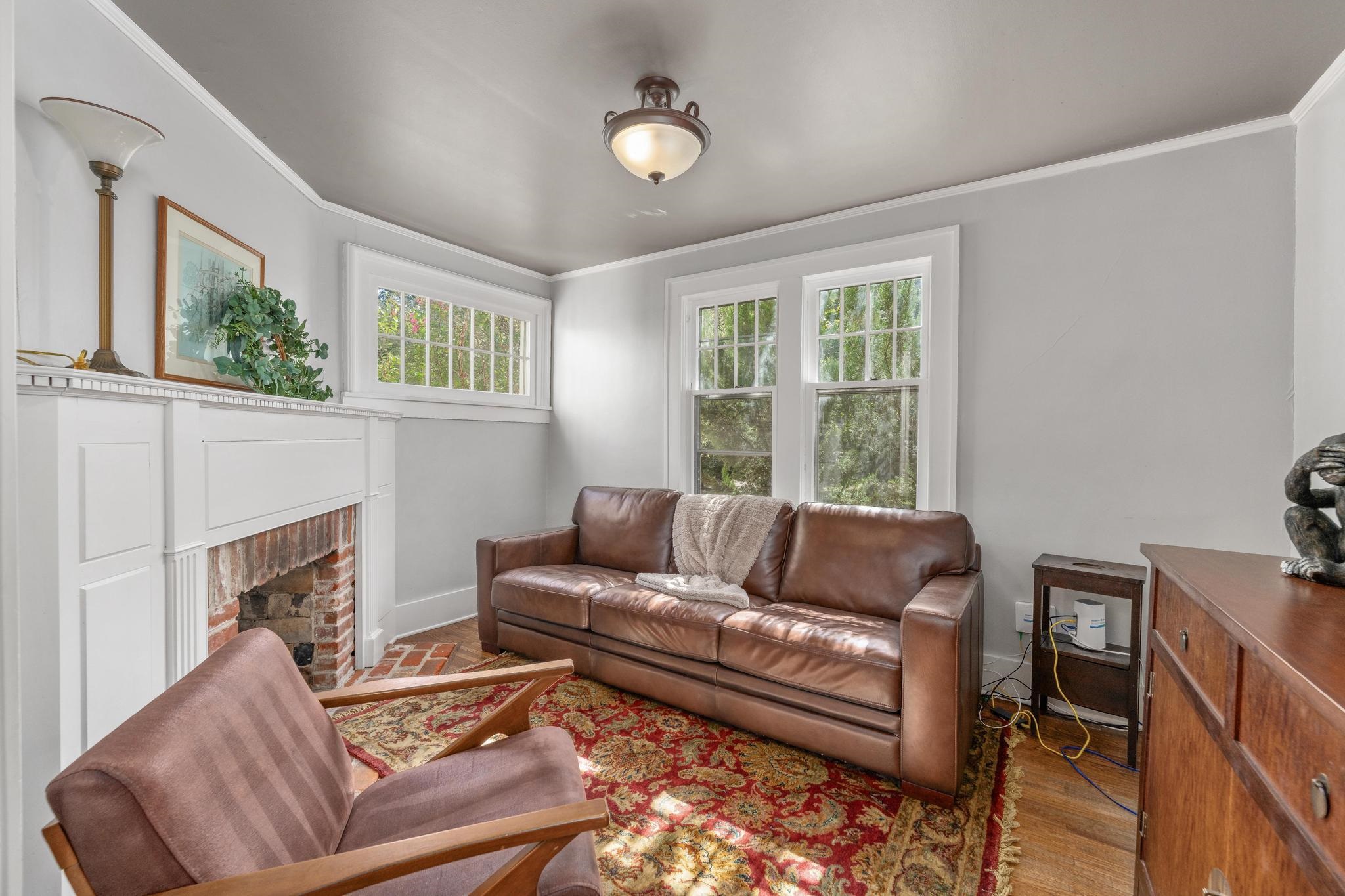 146 S Belmont Property Photo 8