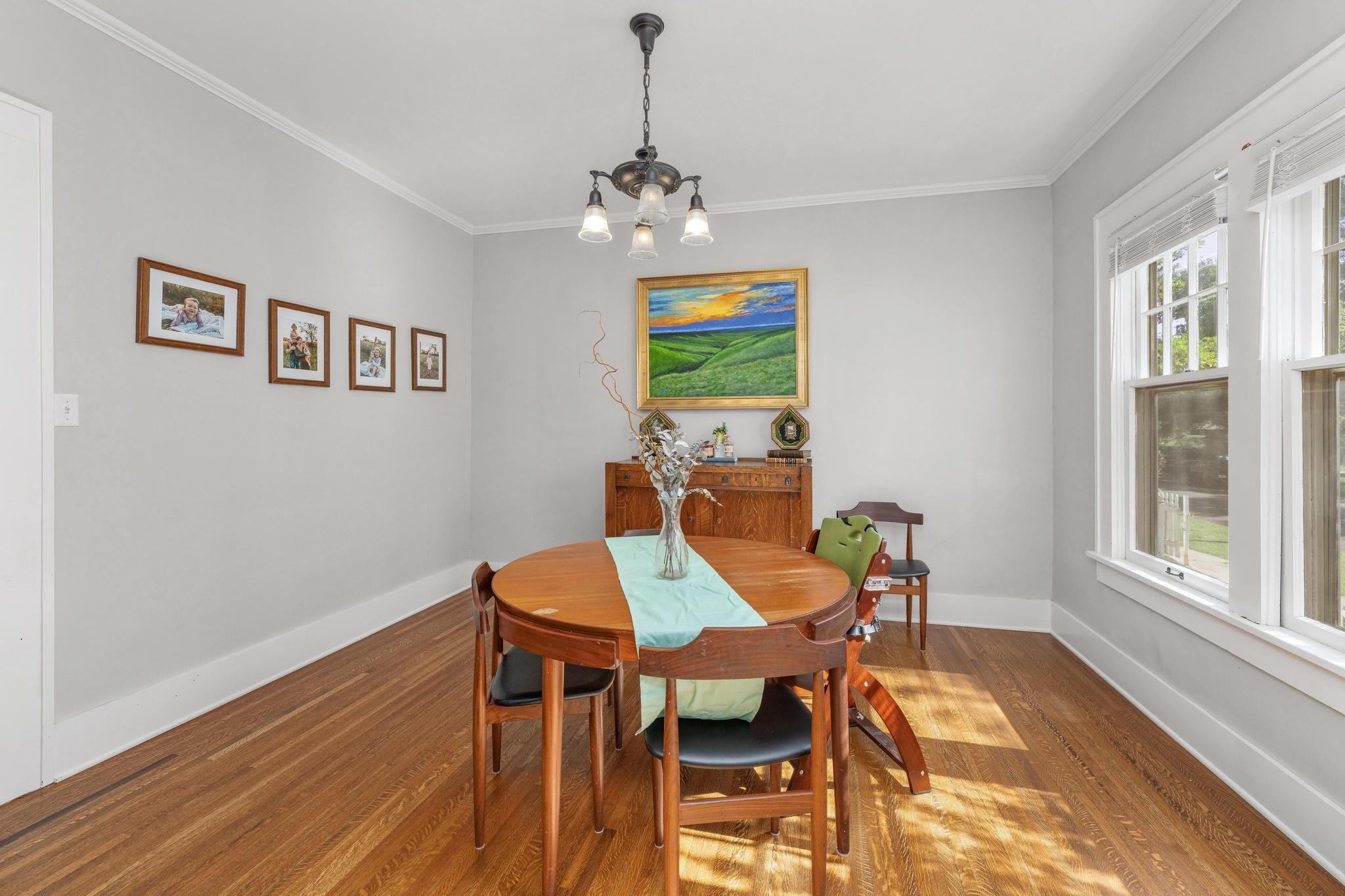 146 S Belmont Property Photo 10