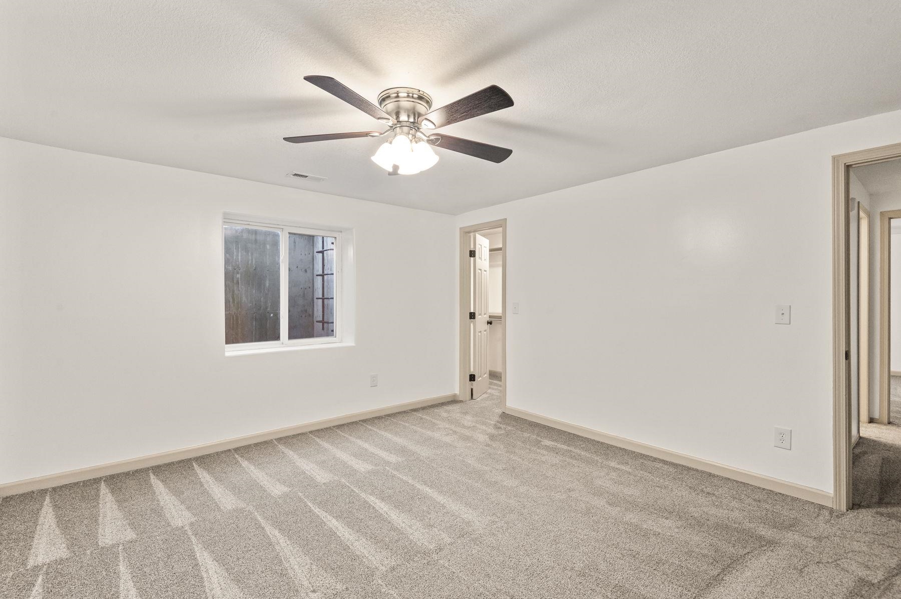 15818 E Woodcreek St Property Photo 26