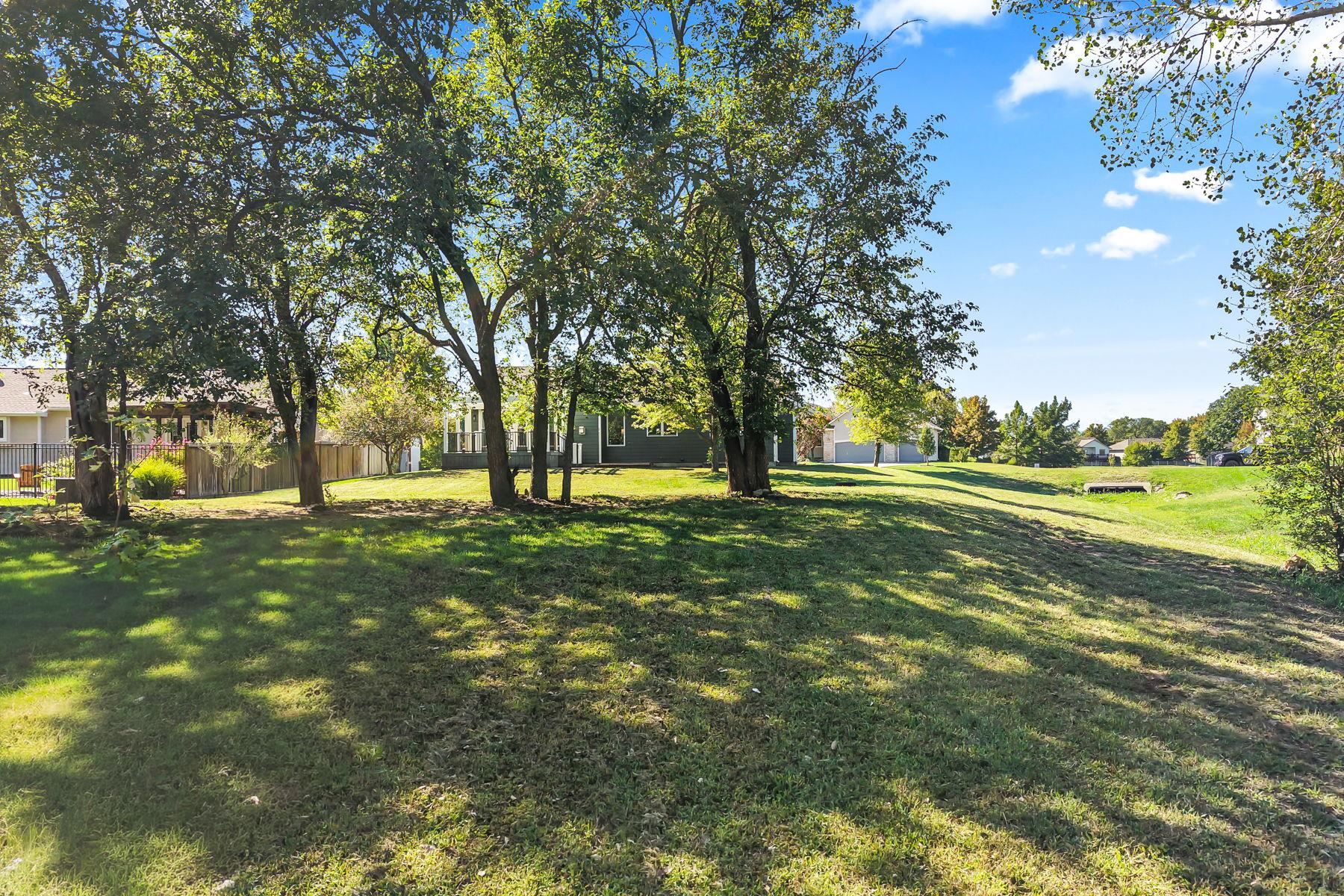 15818 E Woodcreek St Property Photo 30
