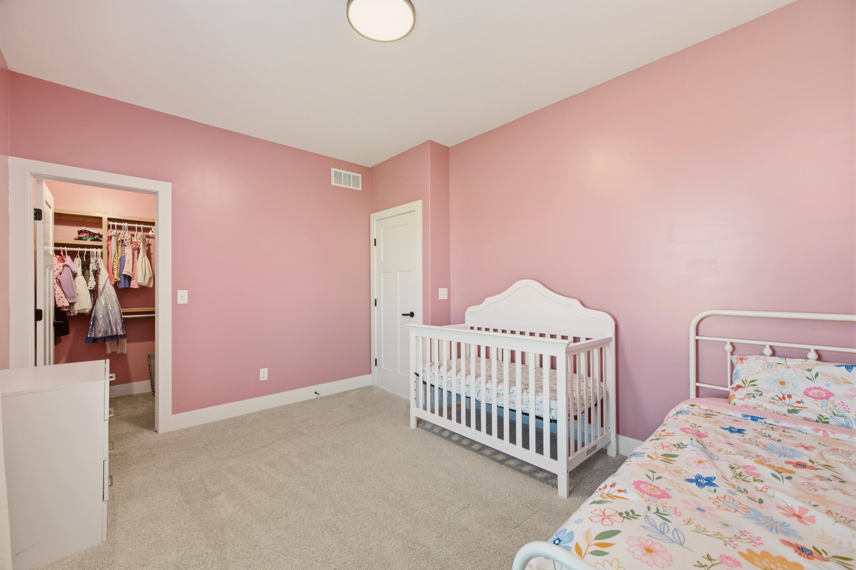 9634 W Cedar Ln Property Photo 24
