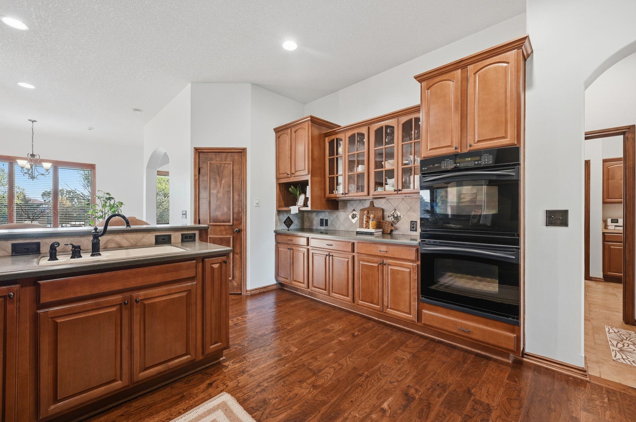 8421 W Meadow Park Property Photo 14