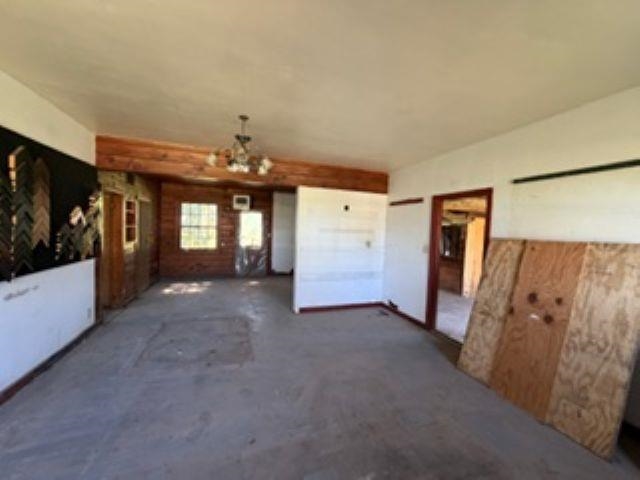 506 W 11th Property Photo 14