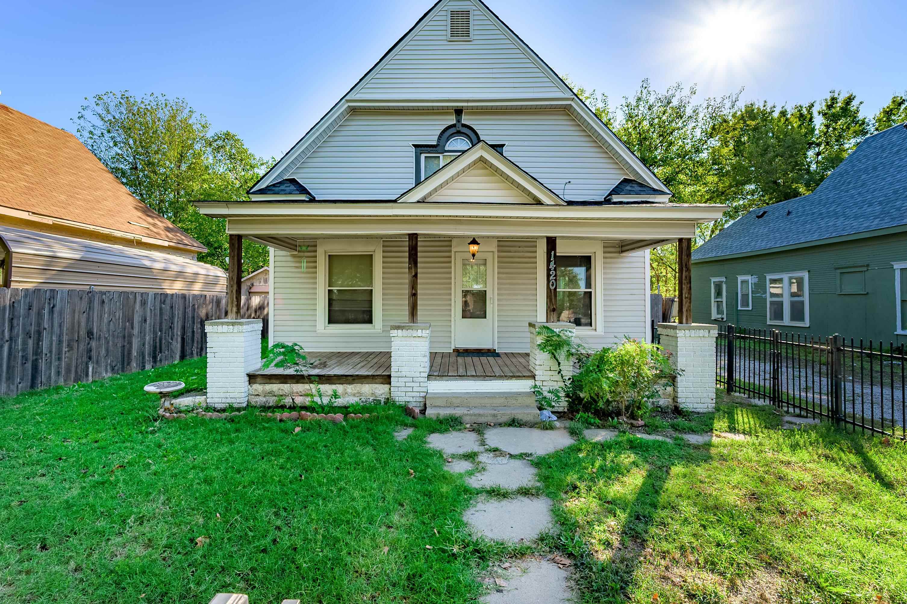 1420 S Emporia Ave Property Photo 14