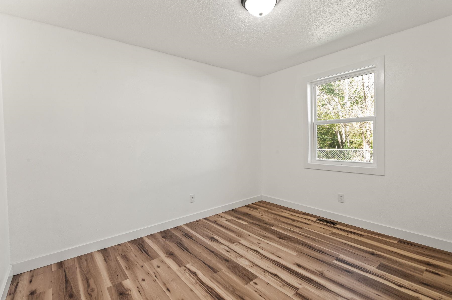 1501 N Erie Property Photo 25