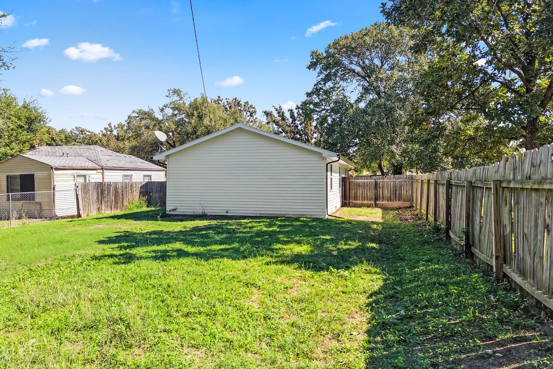 1501 N Erie Property Photo 27