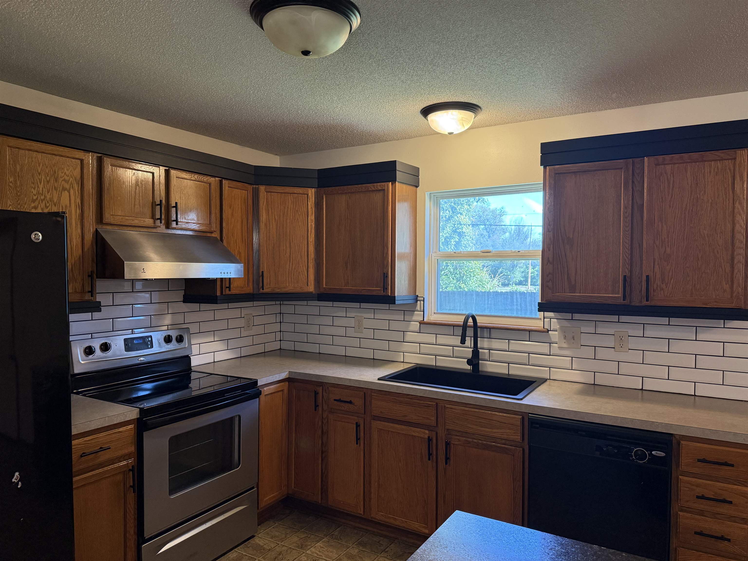 1320 N Piatt Ave Property Photo 12