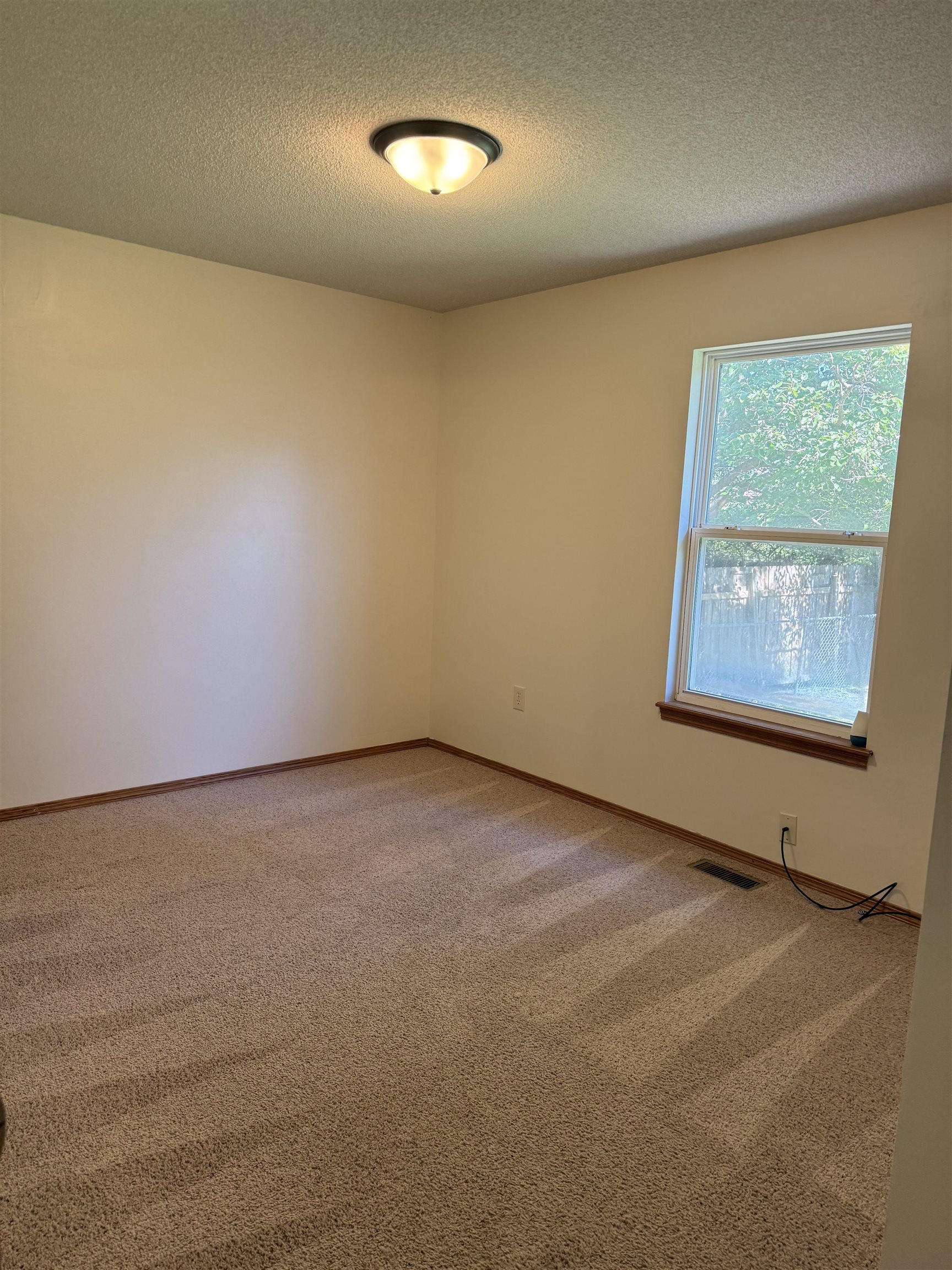 1320 N Piatt Ave Property Photo 20