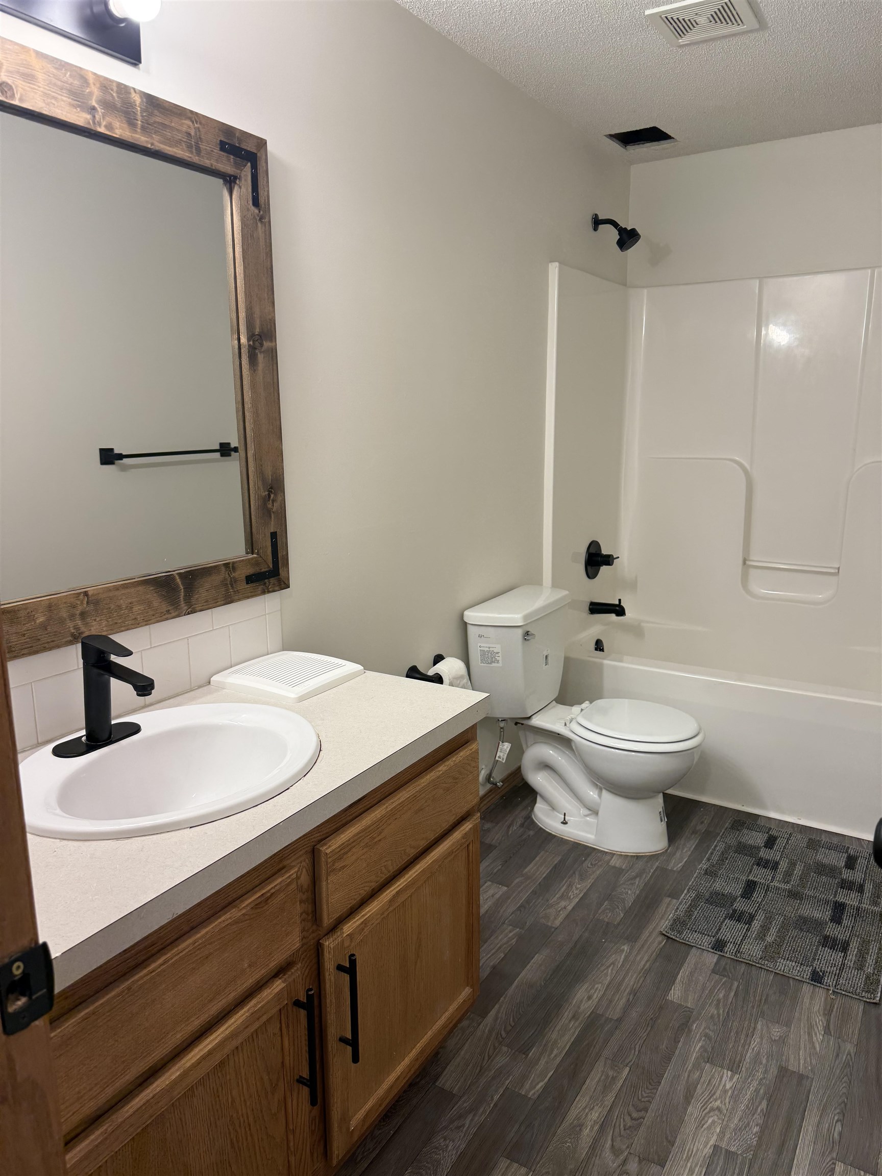 1320 N Piatt Ave Property Photo 23