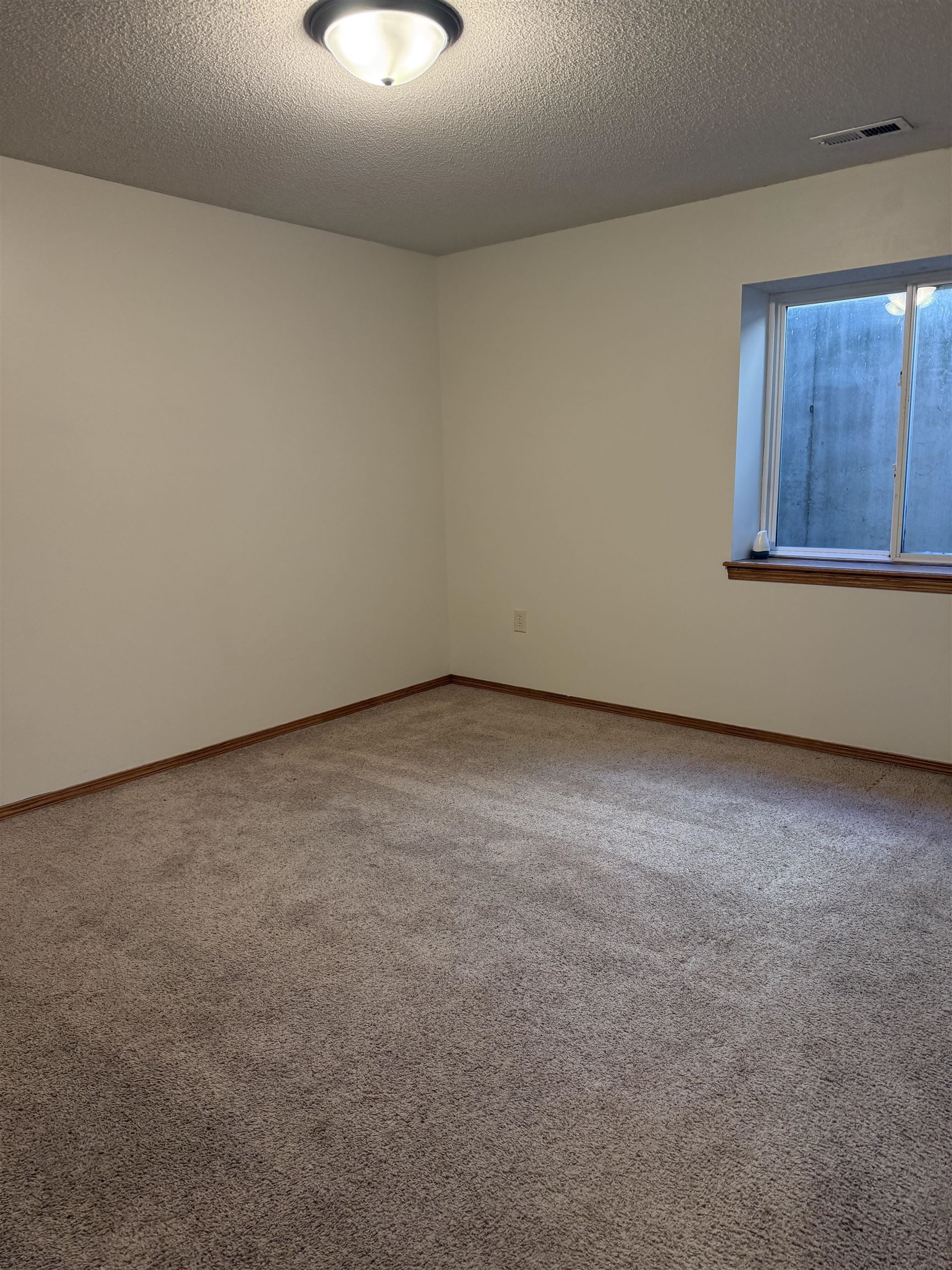 1320 N Piatt Ave Property Photo 24