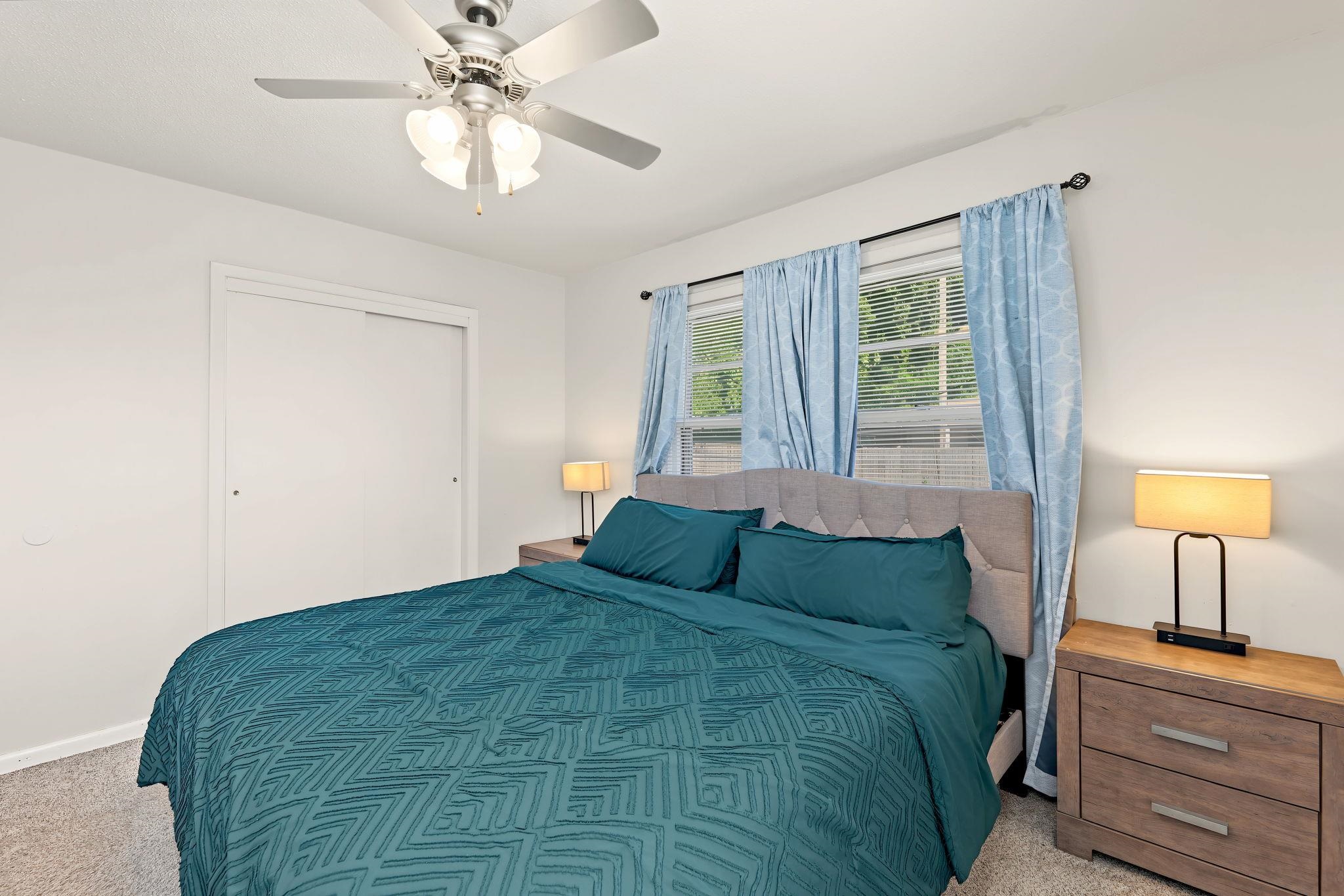 2443 N Marigold Property Photo 23