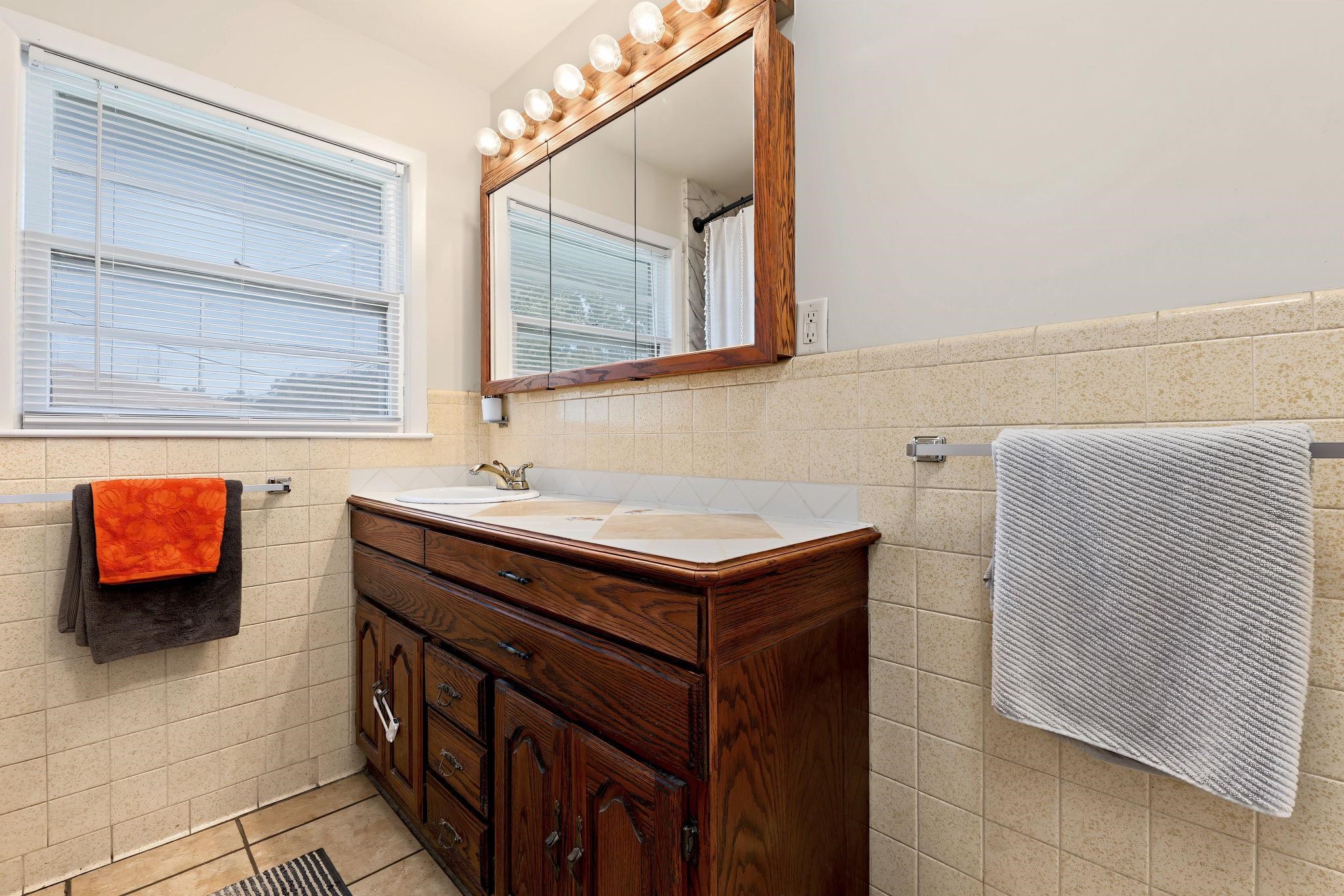 2443 N Marigold Property Photo 26