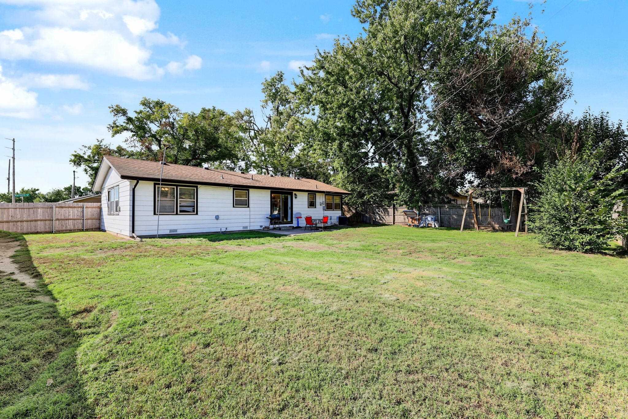 2443 N Marigold Property Photo 33