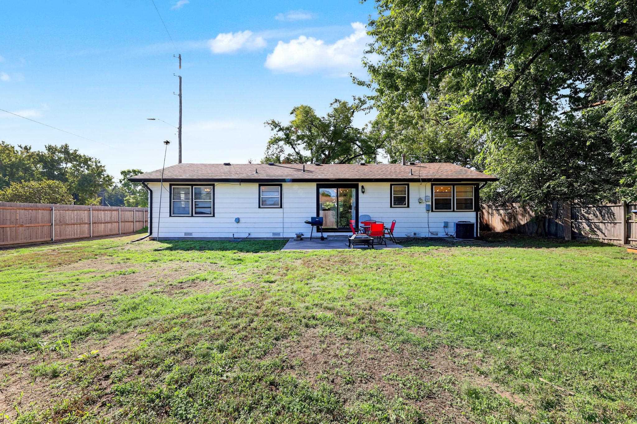 2443 N Marigold Property Photo 34