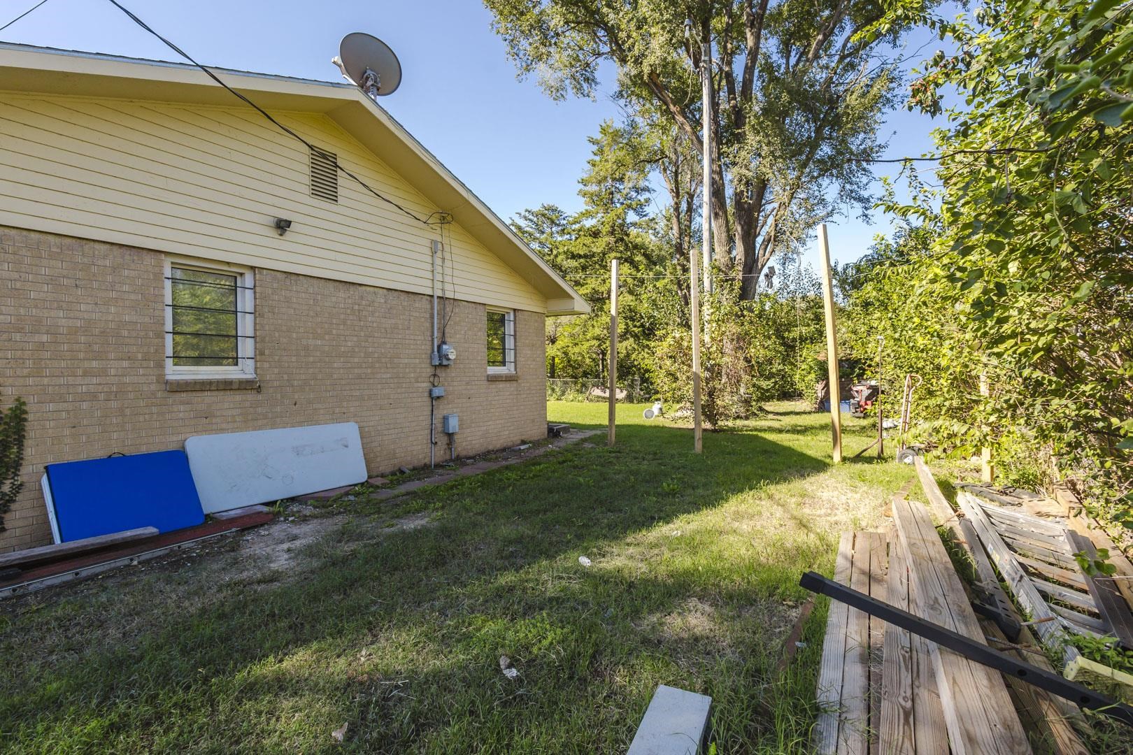 4519 S Hydraulic St. Property Photo 20