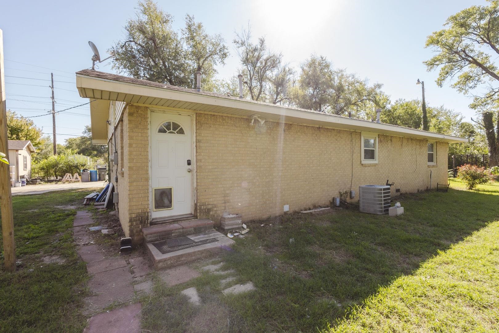 4519 S Hydraulic St. Property Photo 22