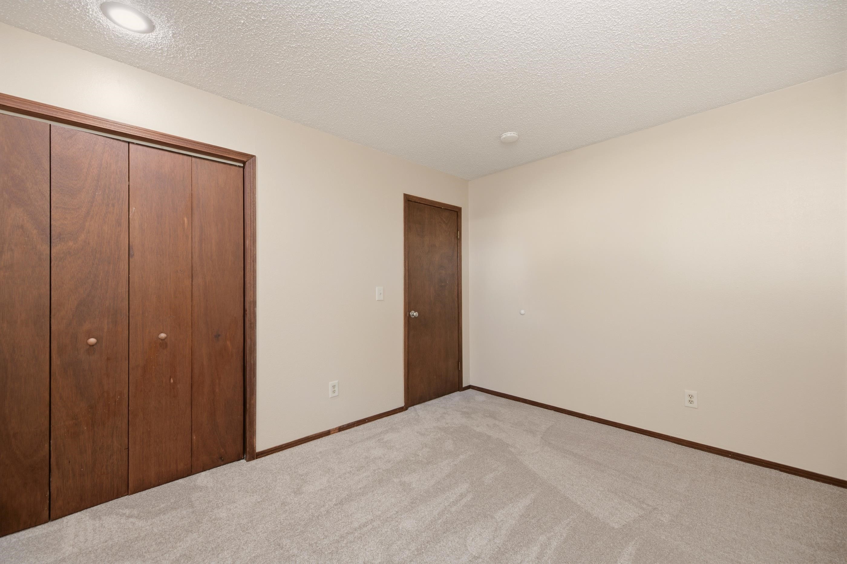 1714 E Evergreen Ct Property Photo 24