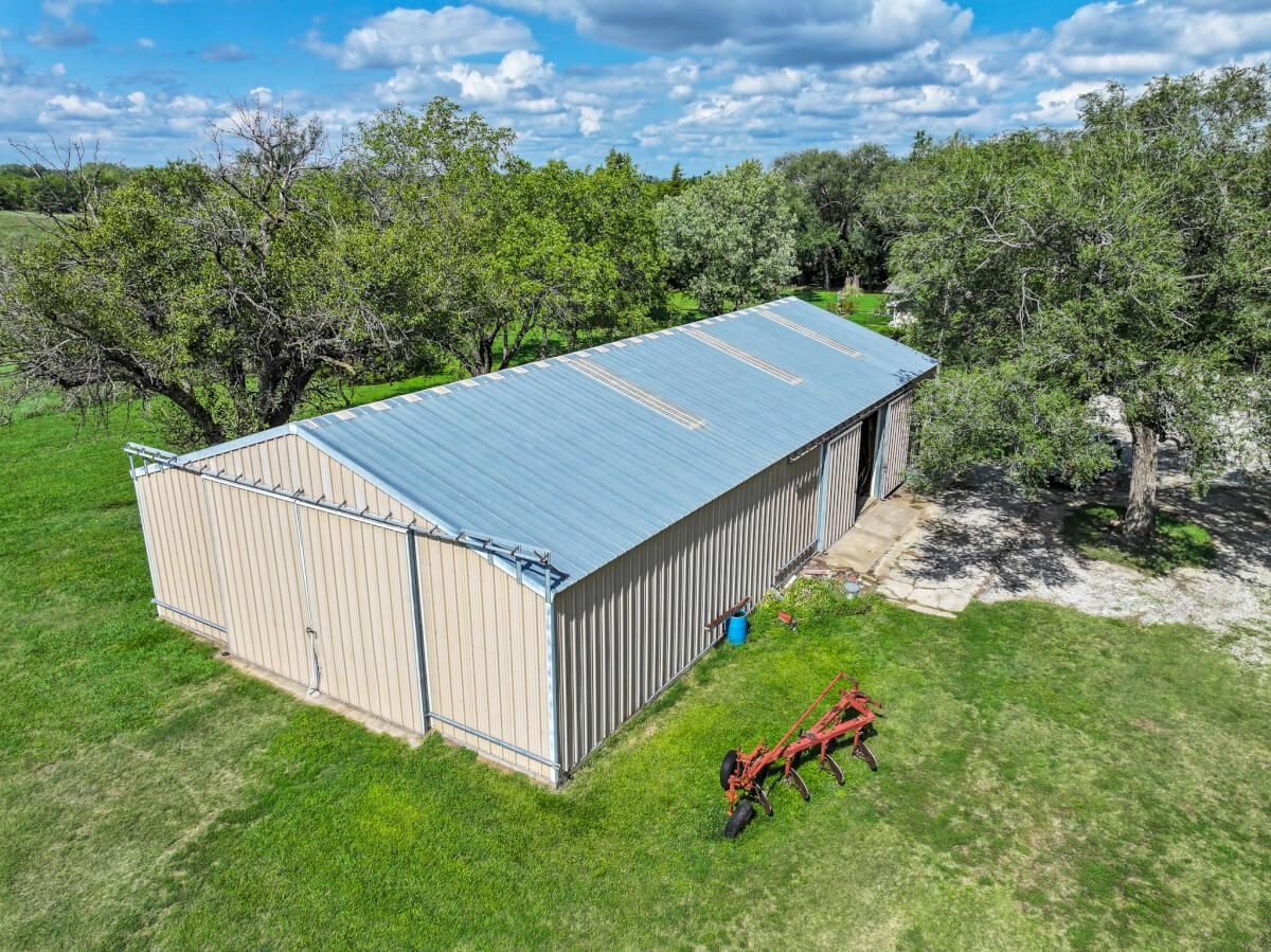 1425 110th Property Photo 8