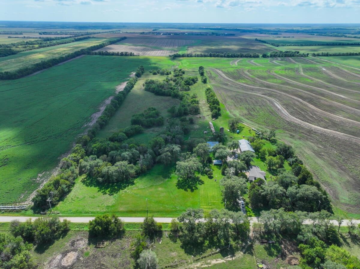 1425 110th Property Photo 14