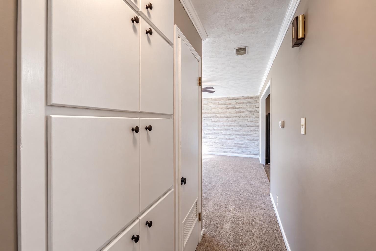 1501 Beach St Property Photo 15