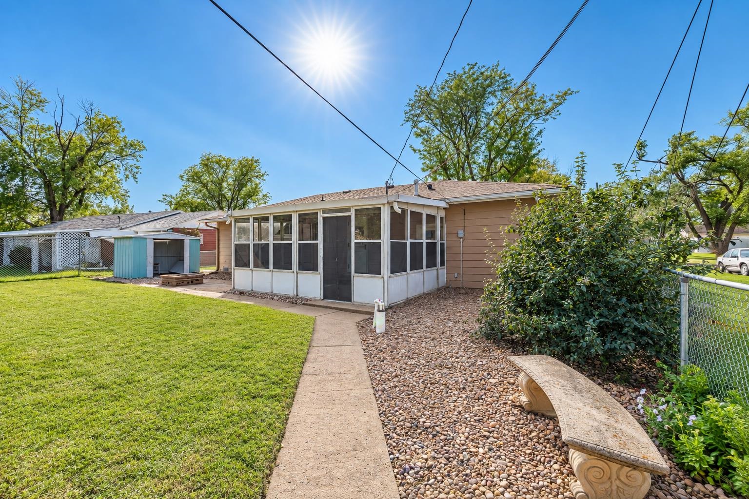 1501 Beach St Property Photo 17
