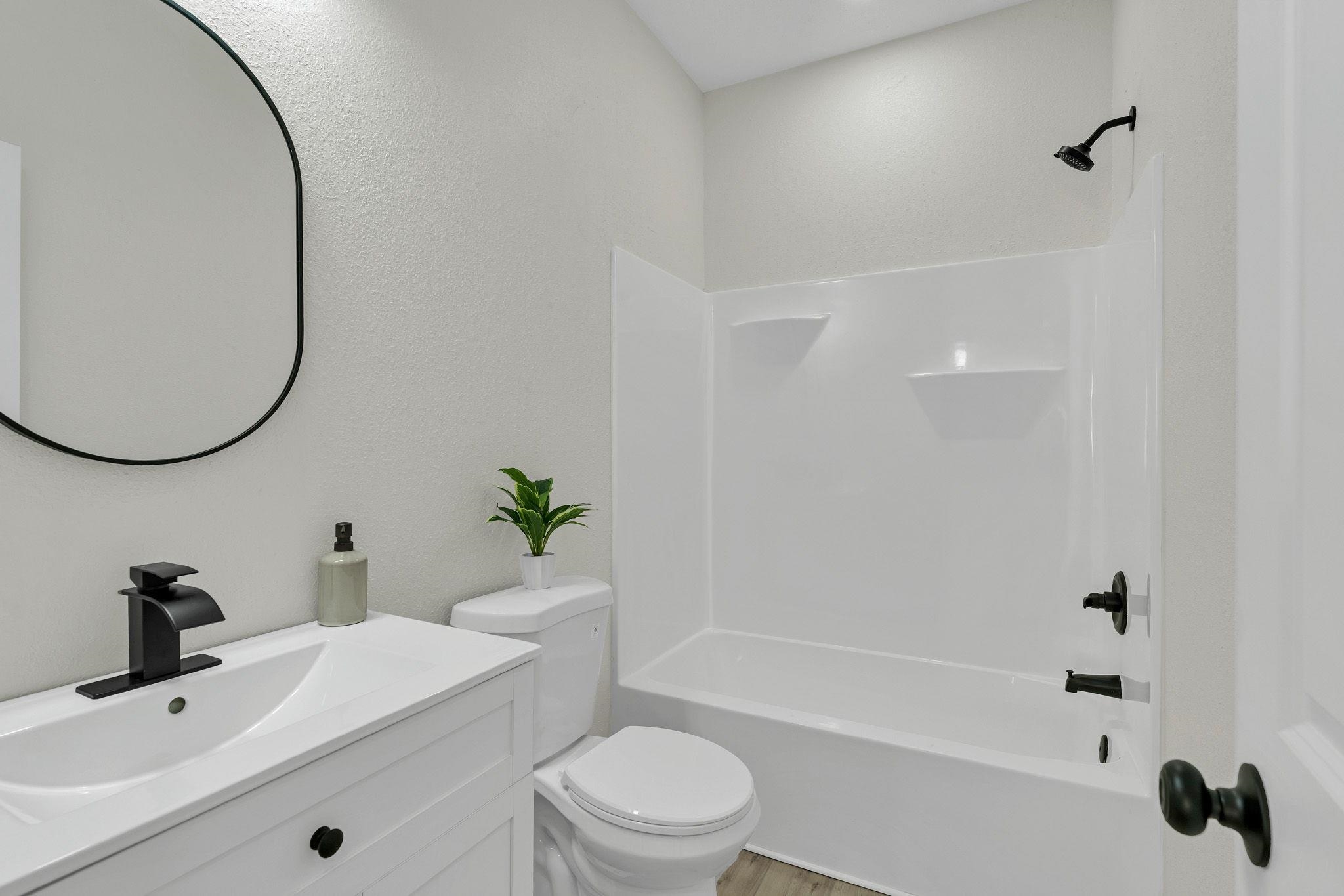 2331 N Jackson Property Photo 17