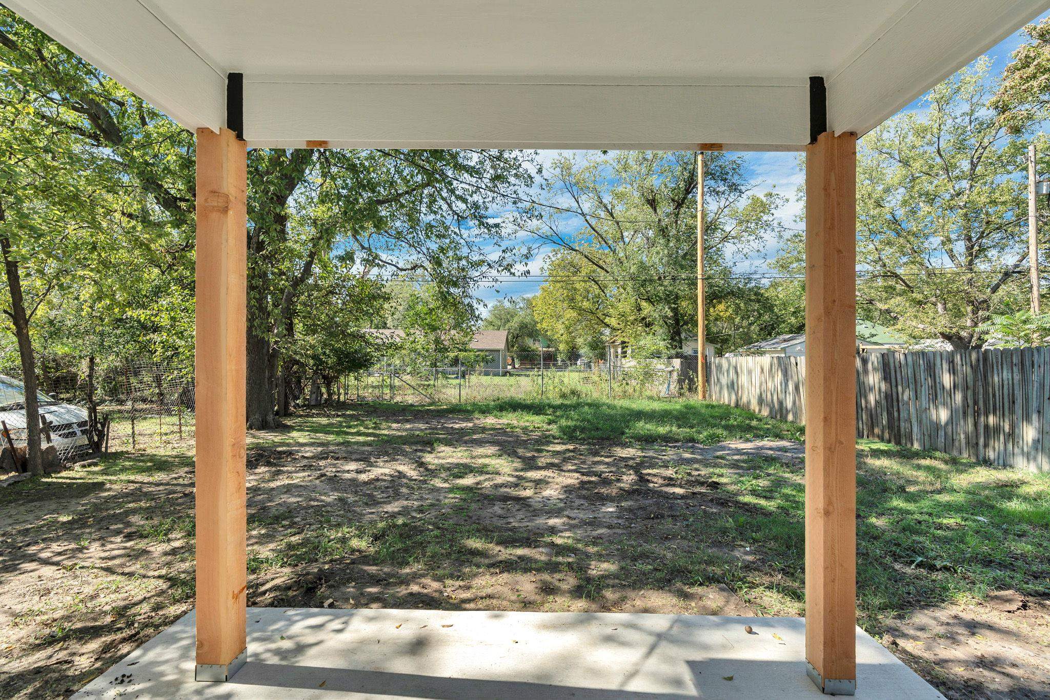 2331 N Jackson Property Photo 23