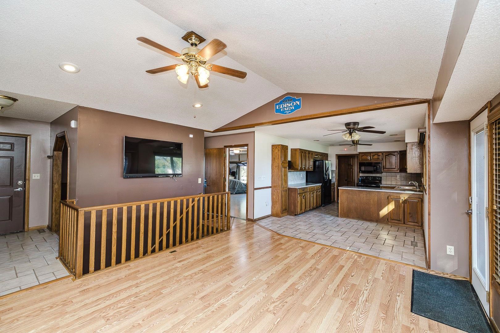 11201 W 31st Property Photo 5