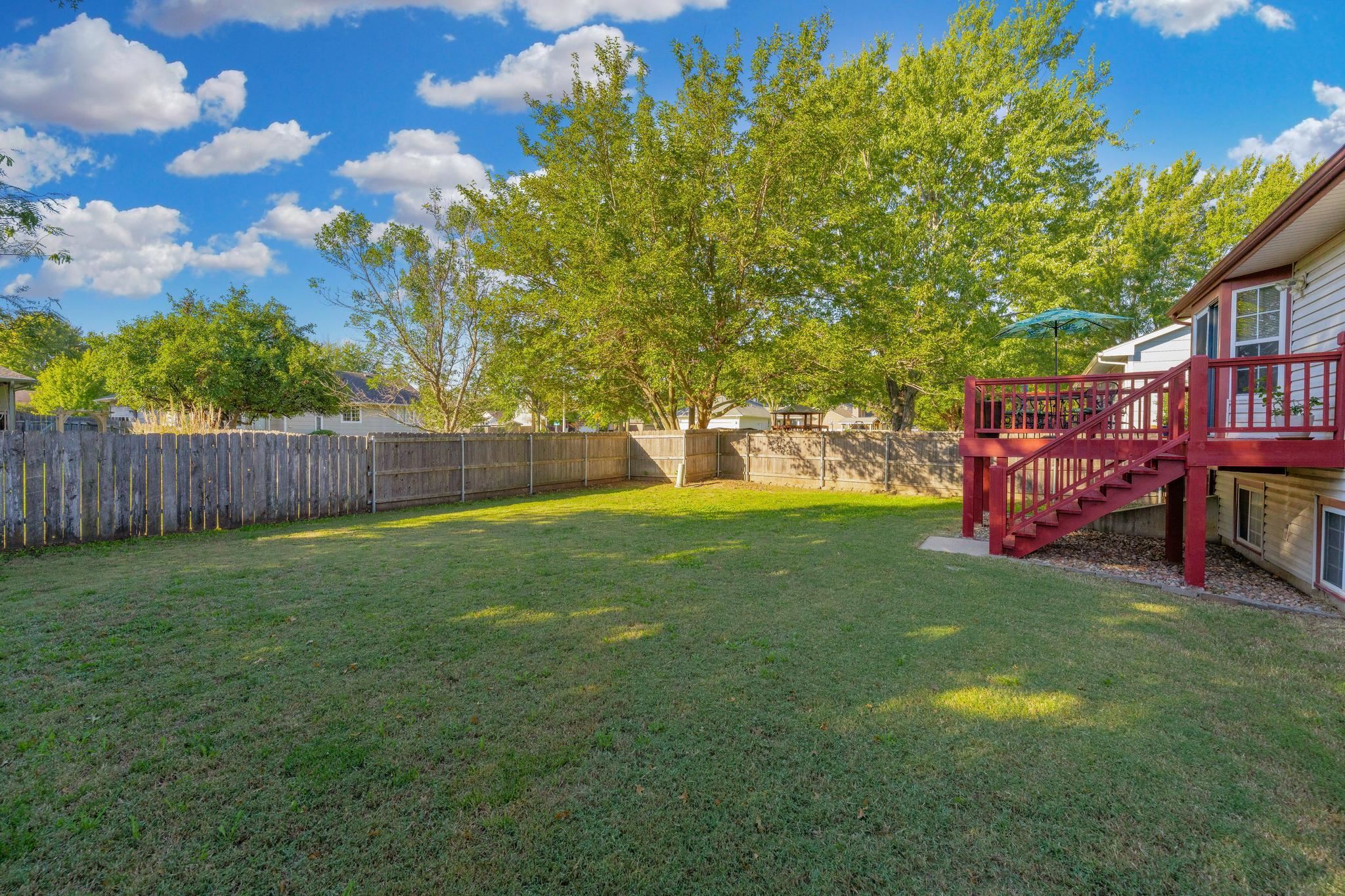 1206 N Manchester Ct Property Photo 31