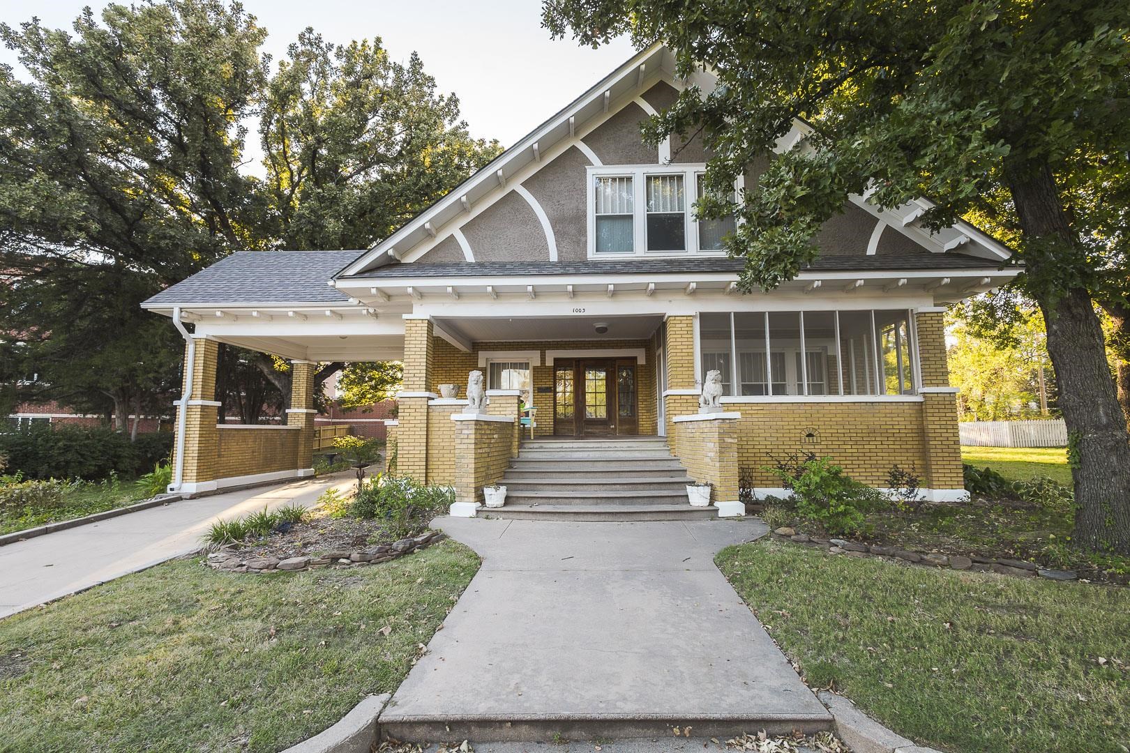 1003 N State St. Property Photo 1