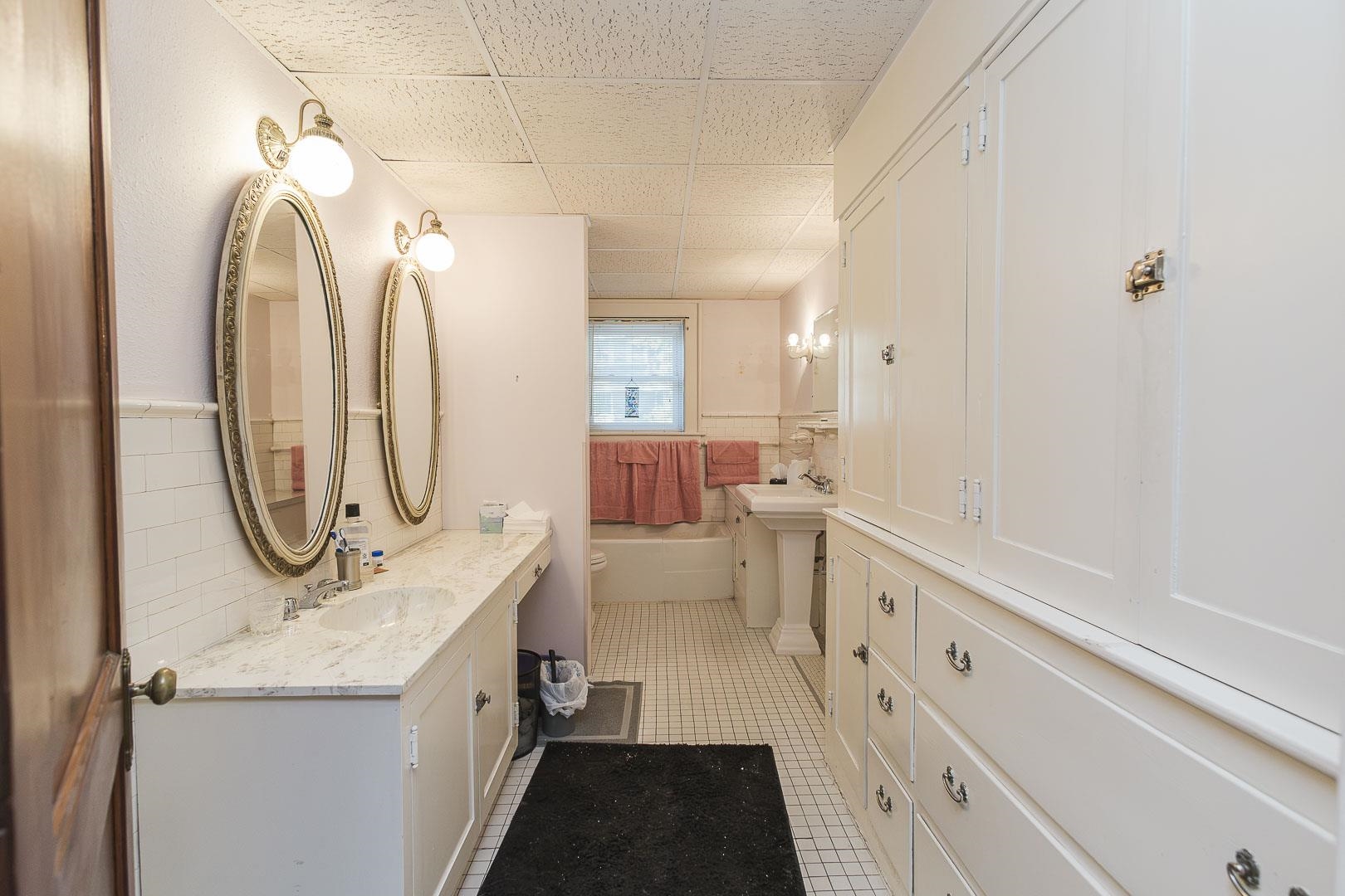 1003 N State St. Property Photo 14