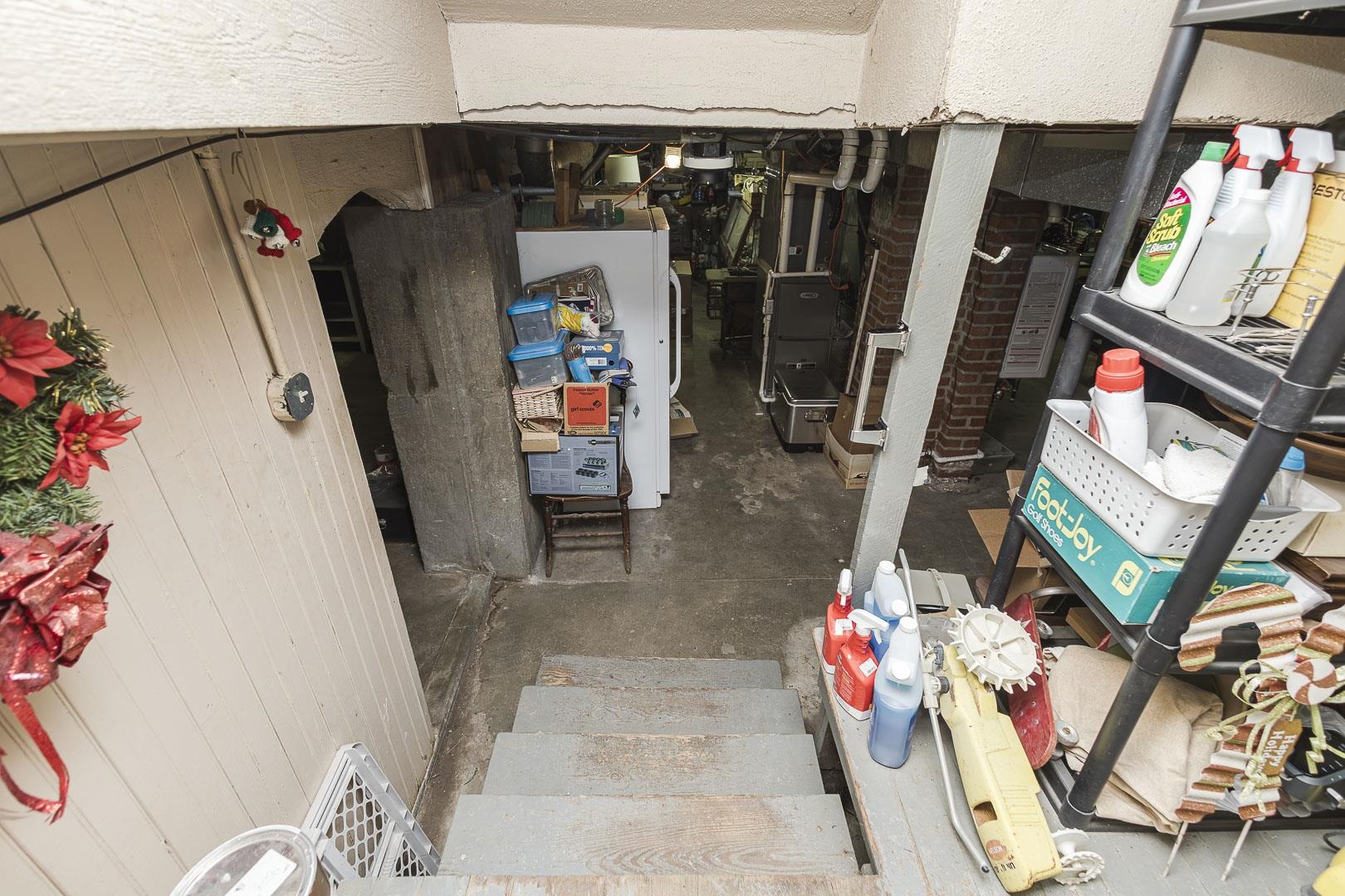1003 N State St. Property Photo 33