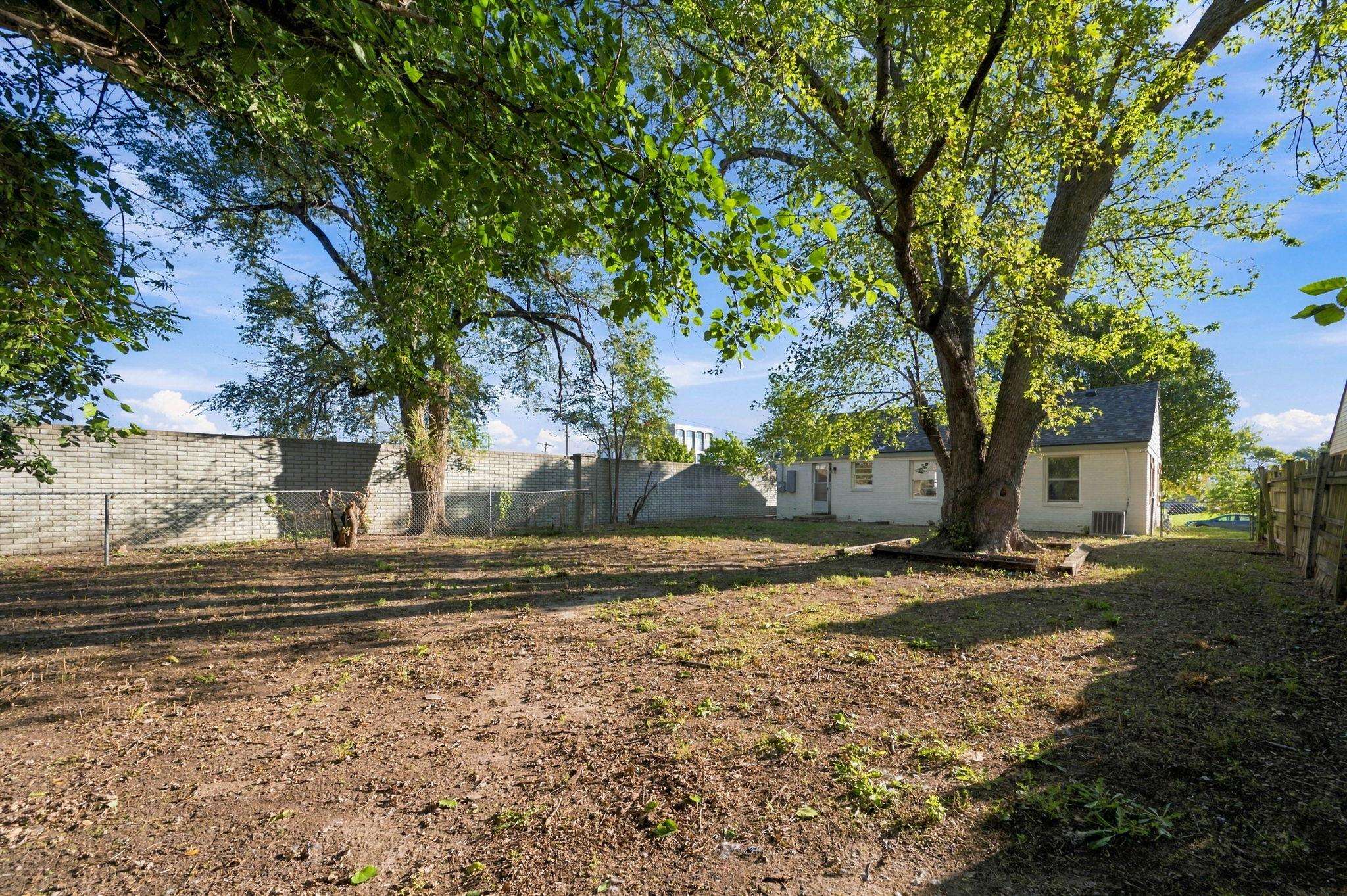 601 S Calhoun Property Photo 29