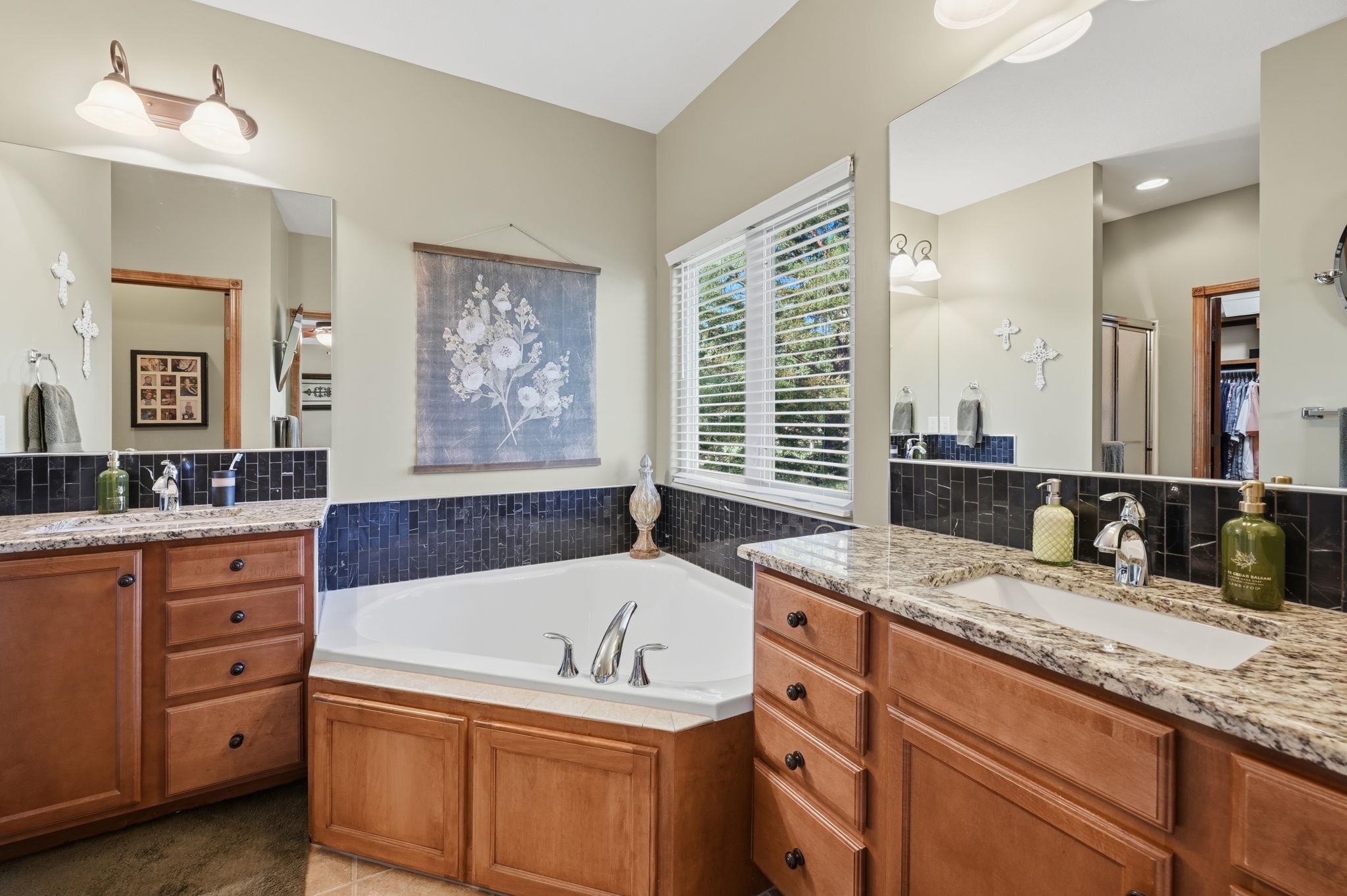 13914 W Onewood Property Photo 18