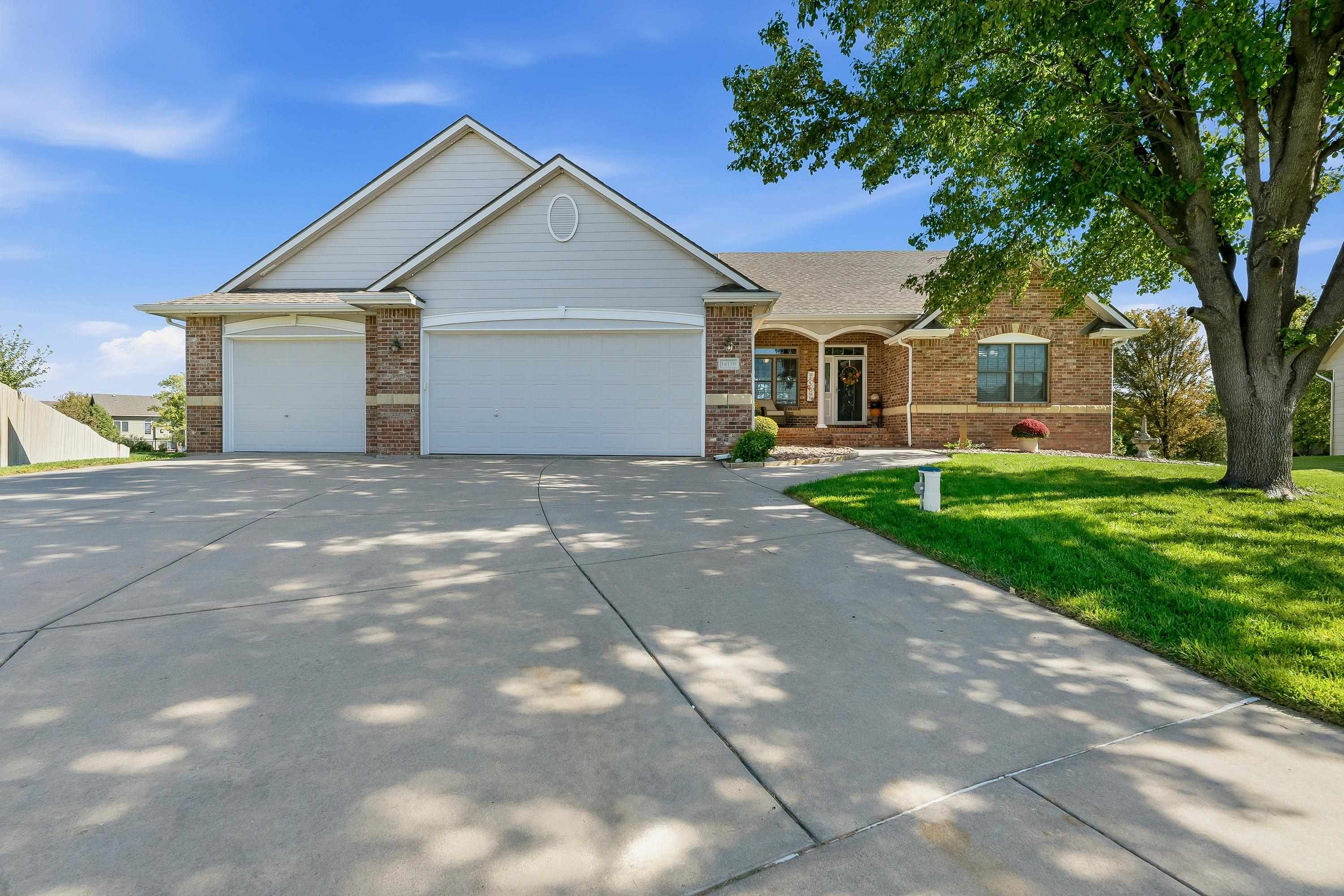 14170 W Highland Springs Property Photo 1