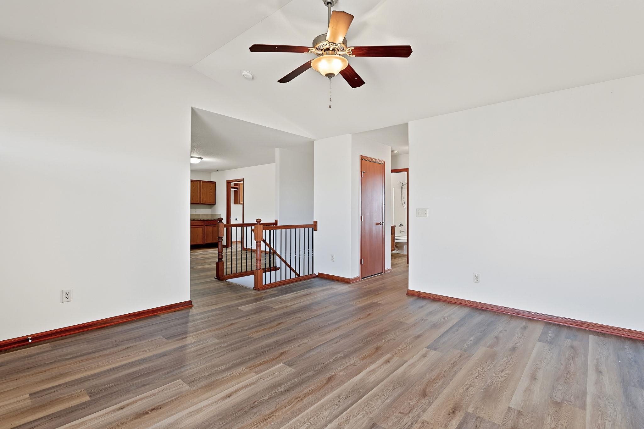 1005 Silverado Ct Property Photo 4
