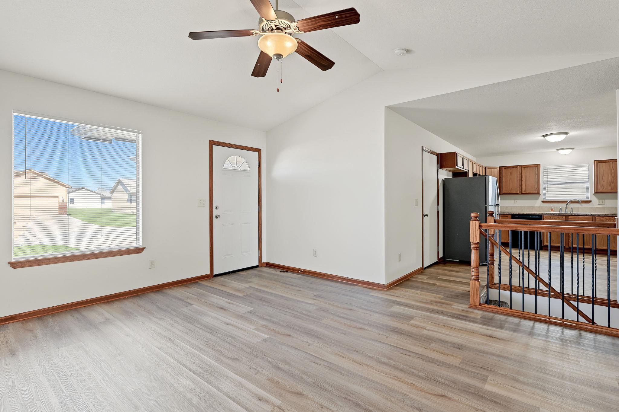 1005 Silverado Ct Property Photo 6