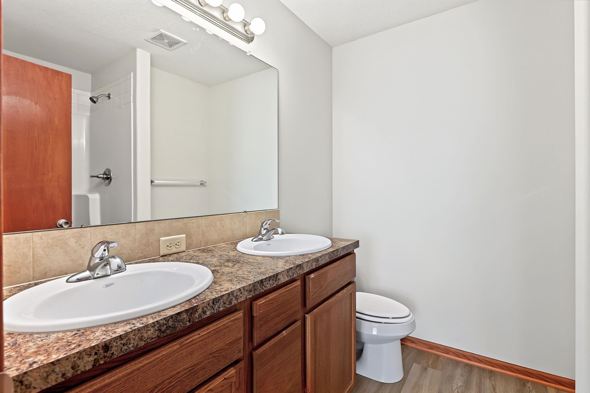 1005 Silverado Ct Property Photo 15