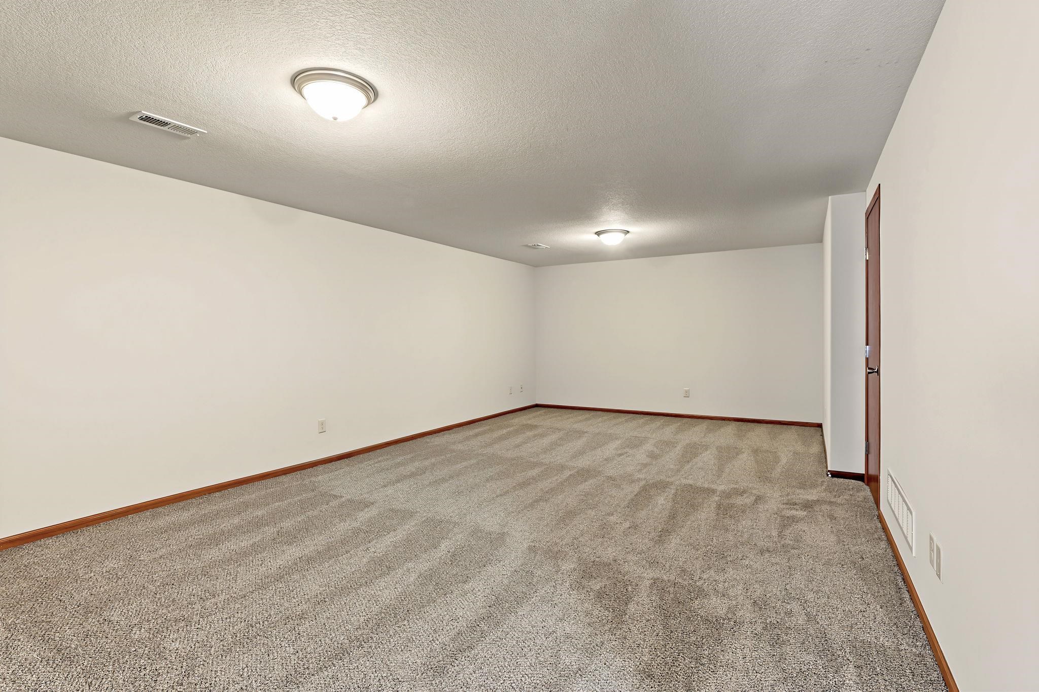 1005 Silverado Ct Property Photo 20