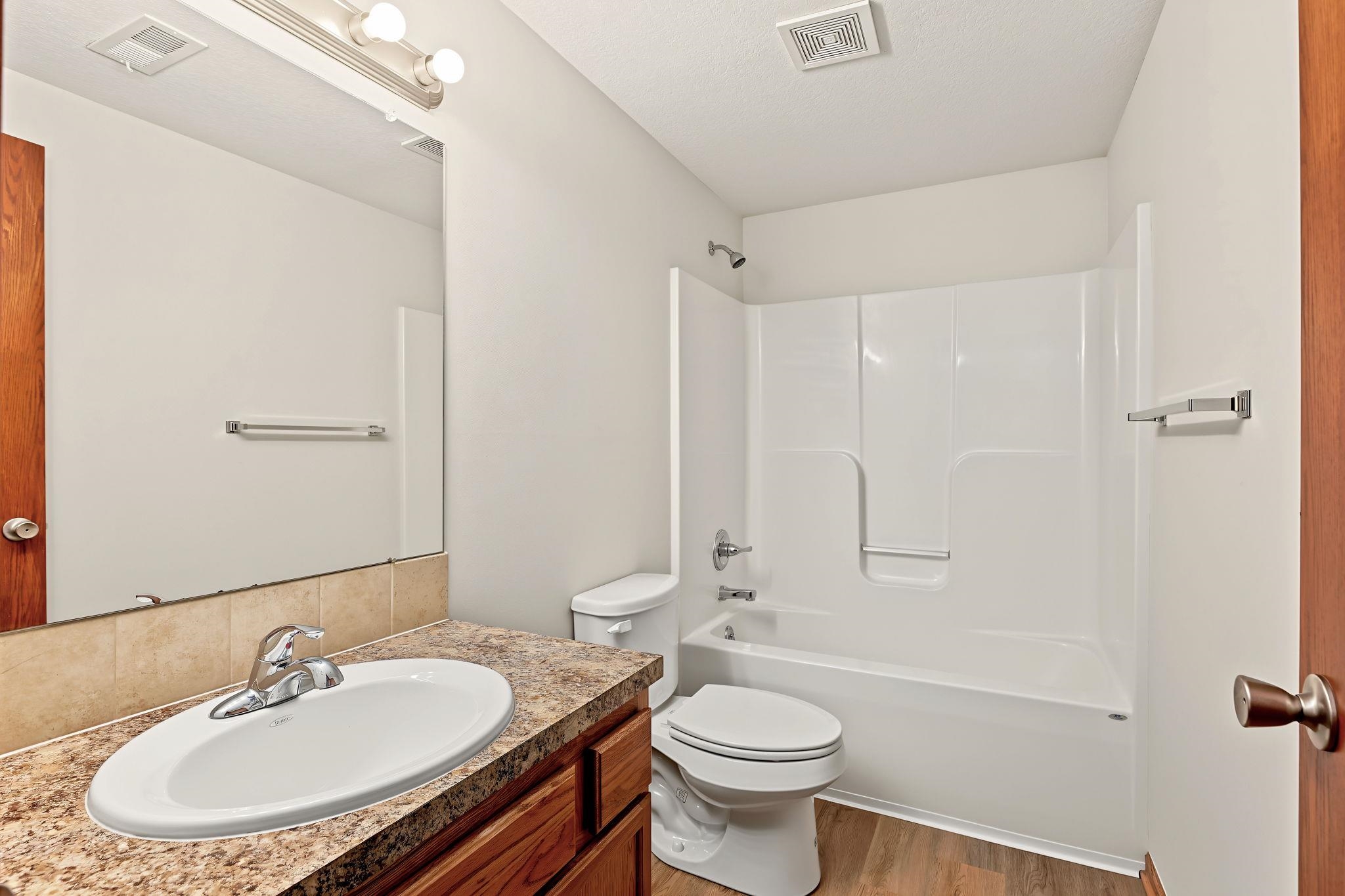 1005 Silverado Ct Property Photo 26