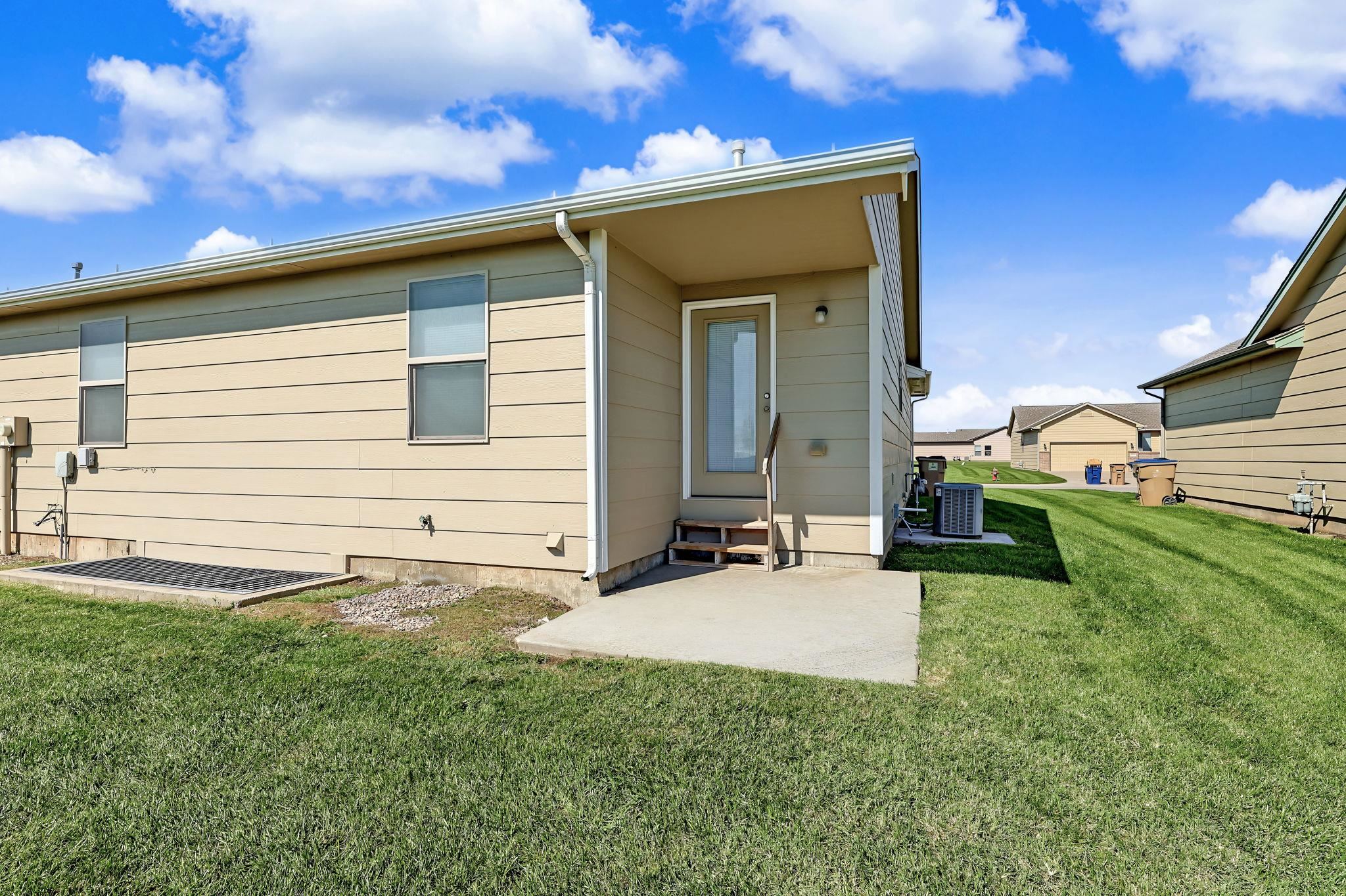 1005 Silverado Ct Property Photo 31