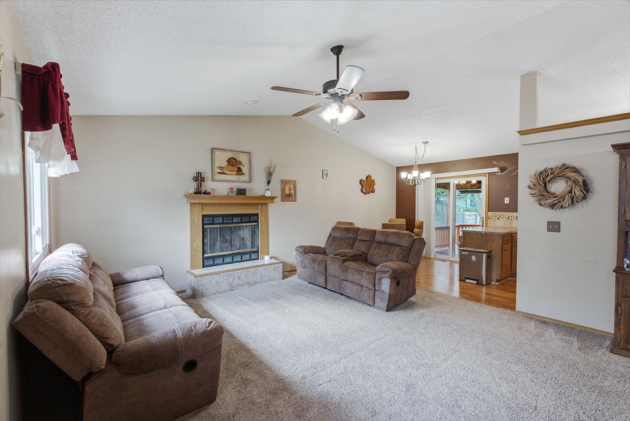 605 S Spruce Property Photo 2