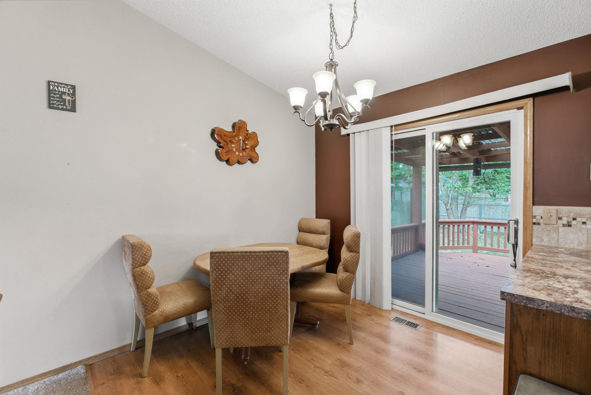 605 S Spruce Property Photo 10