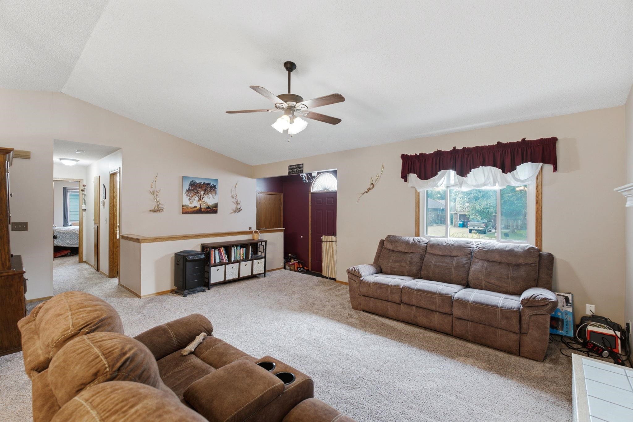 605 S Spruce Property Photo 13