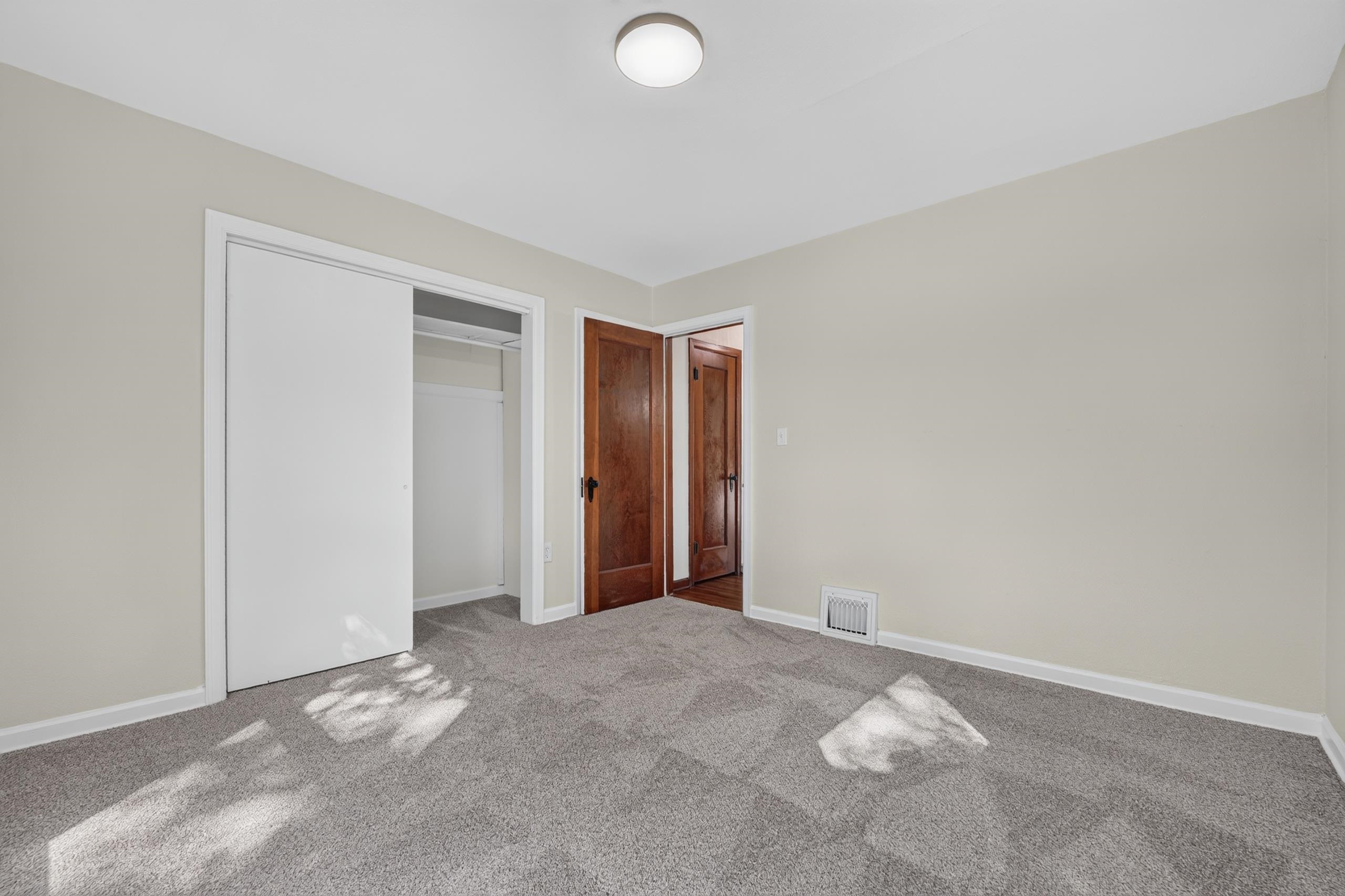 3426 E Navajo Ln Property Photo 14