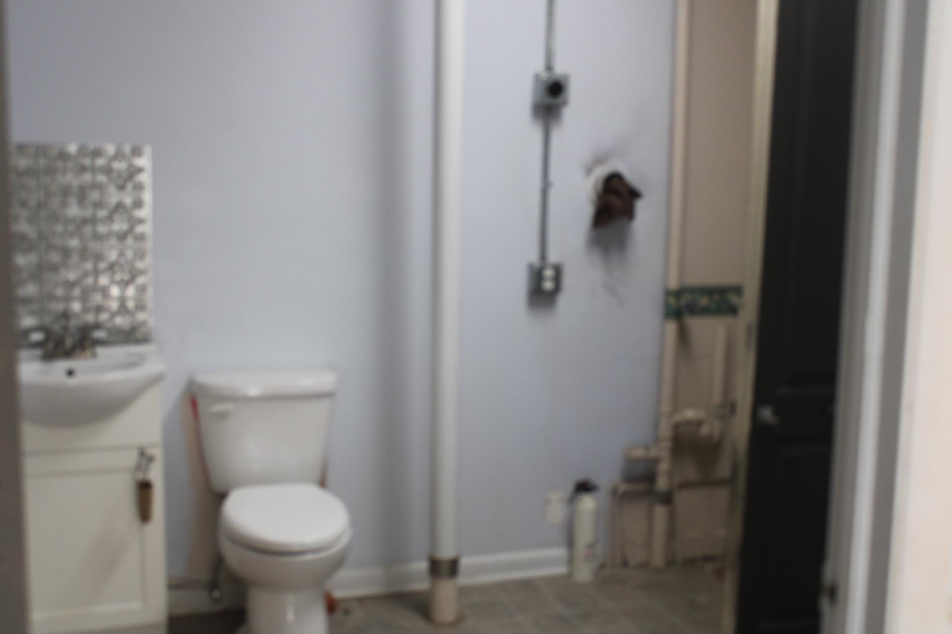 1521 Main Property Photo 10