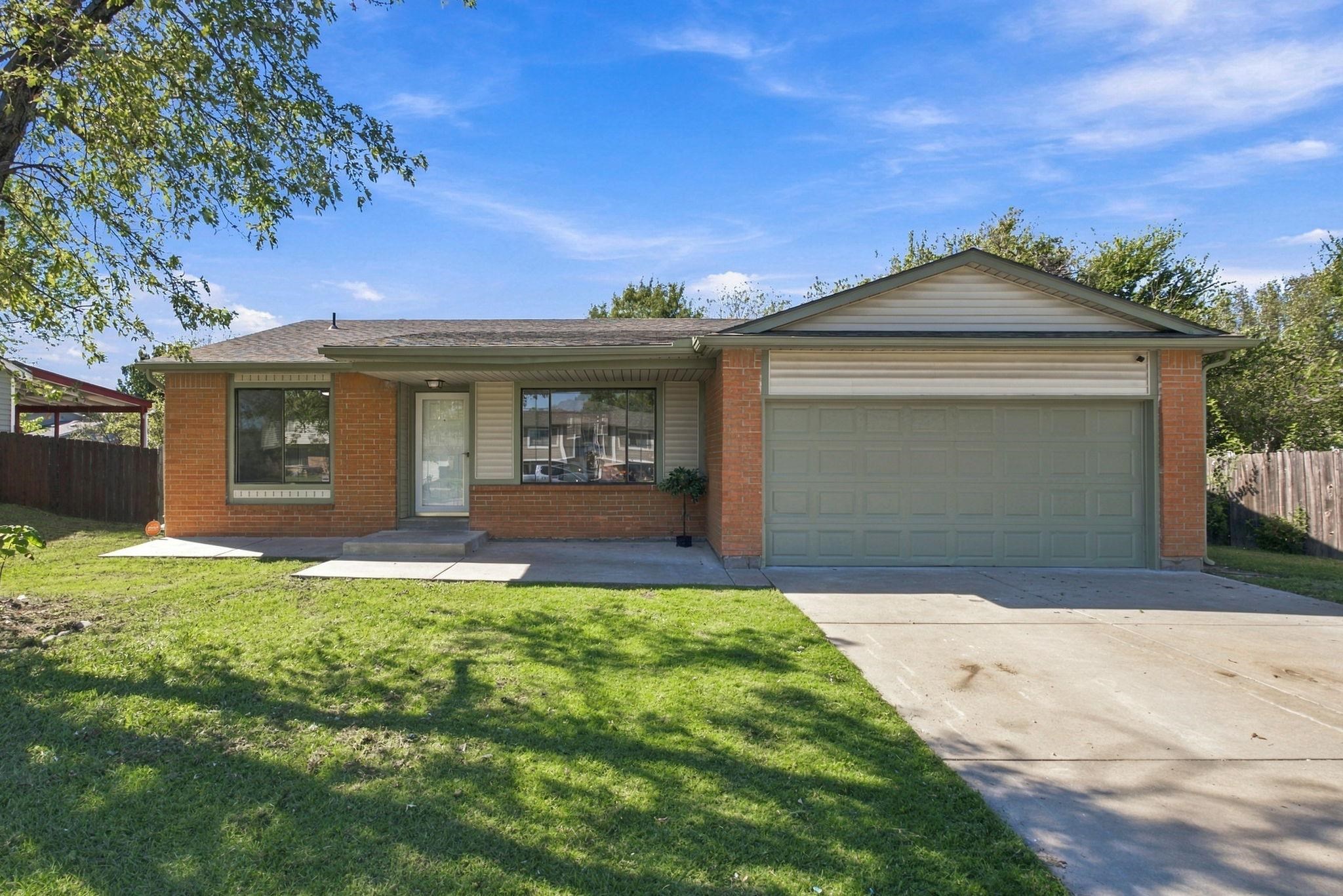 3115 N Brookfield St Property Photo 1