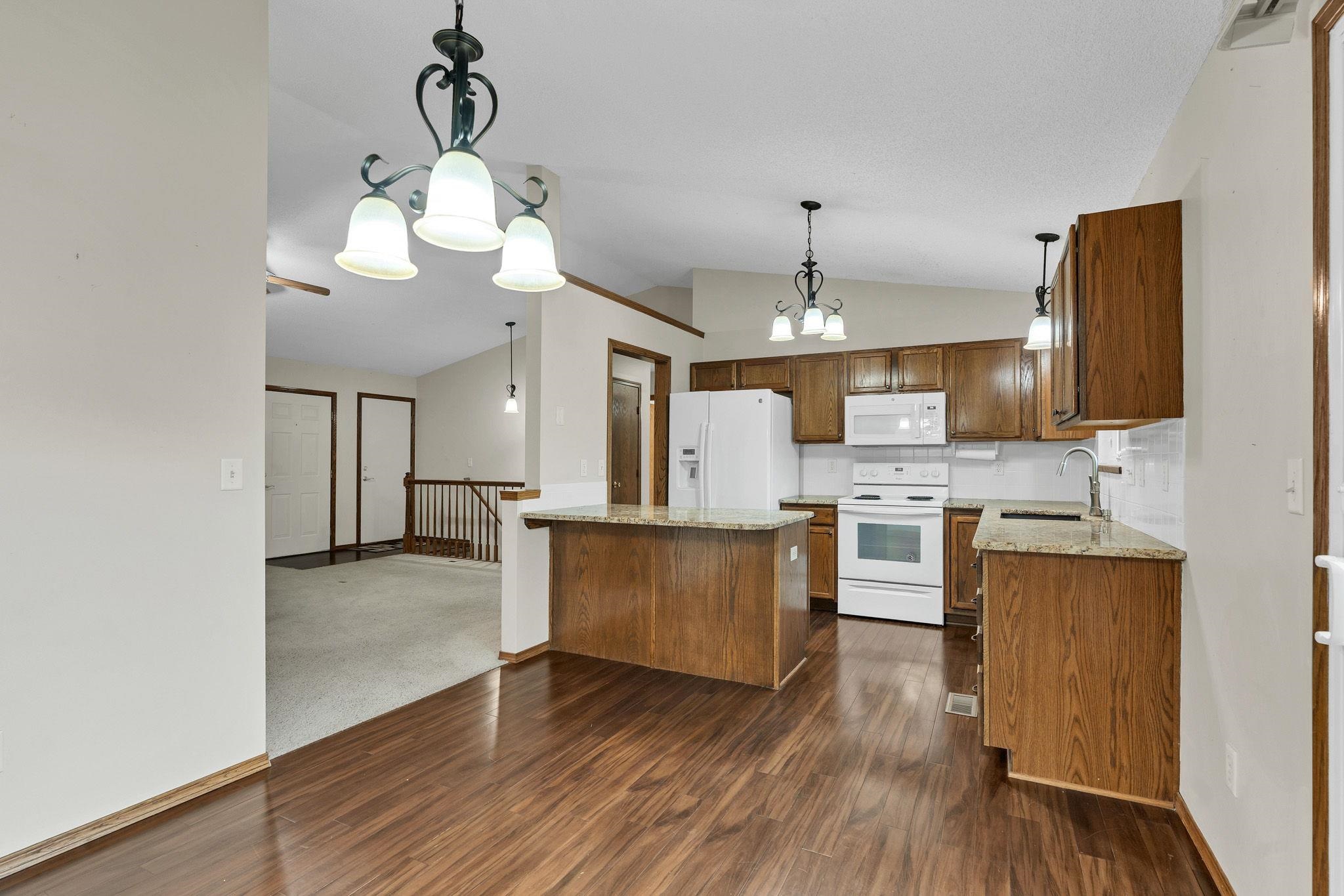 1851 E Autumn Cir Property Photo 8
