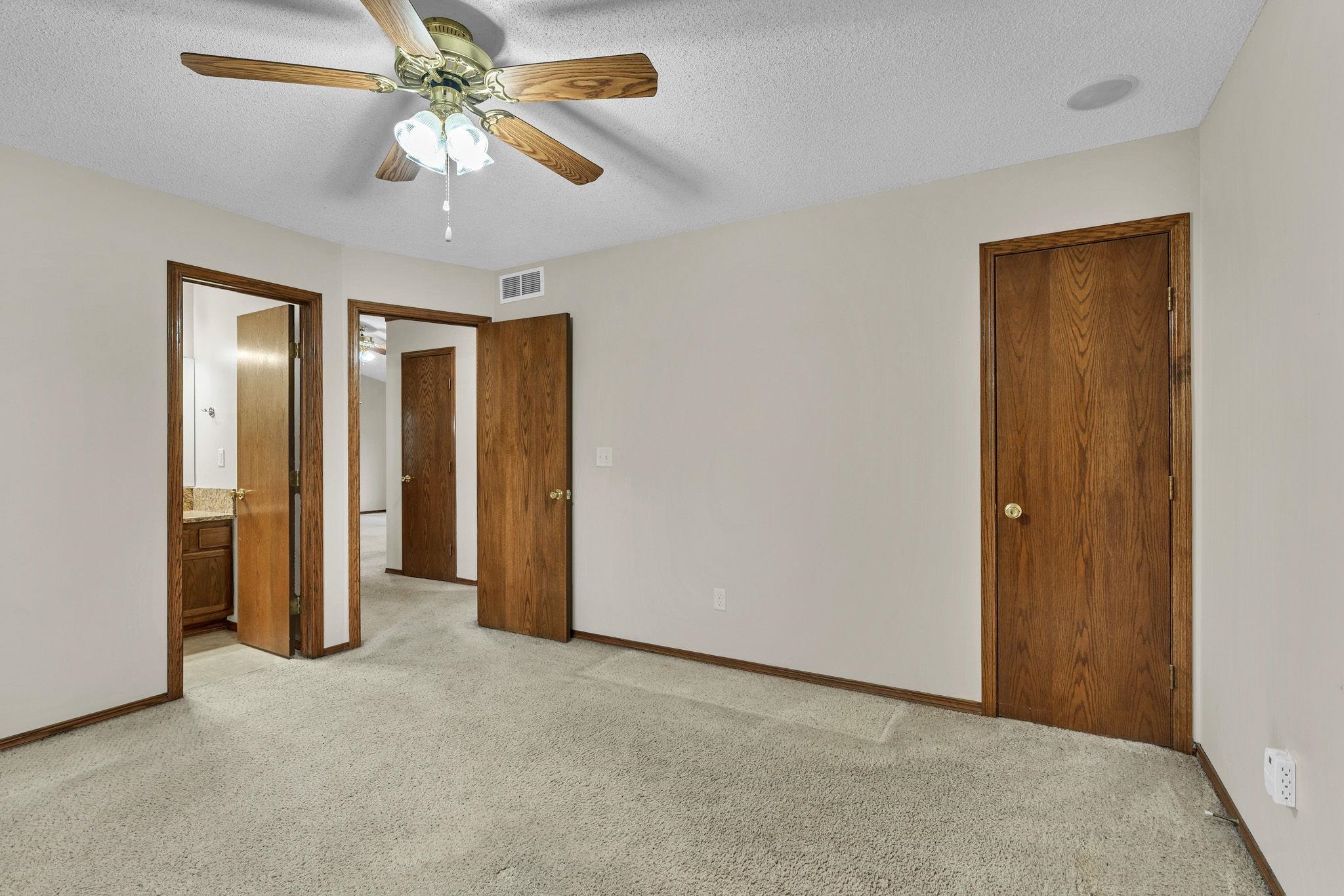 1851 E Autumn Cir Property Photo 9
