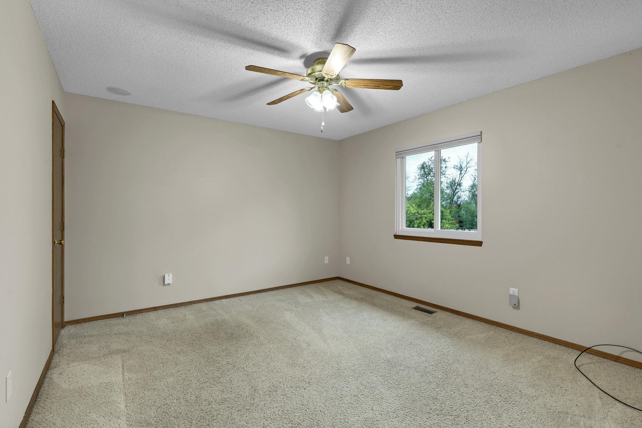 1851 E Autumn Cir Property Photo 10